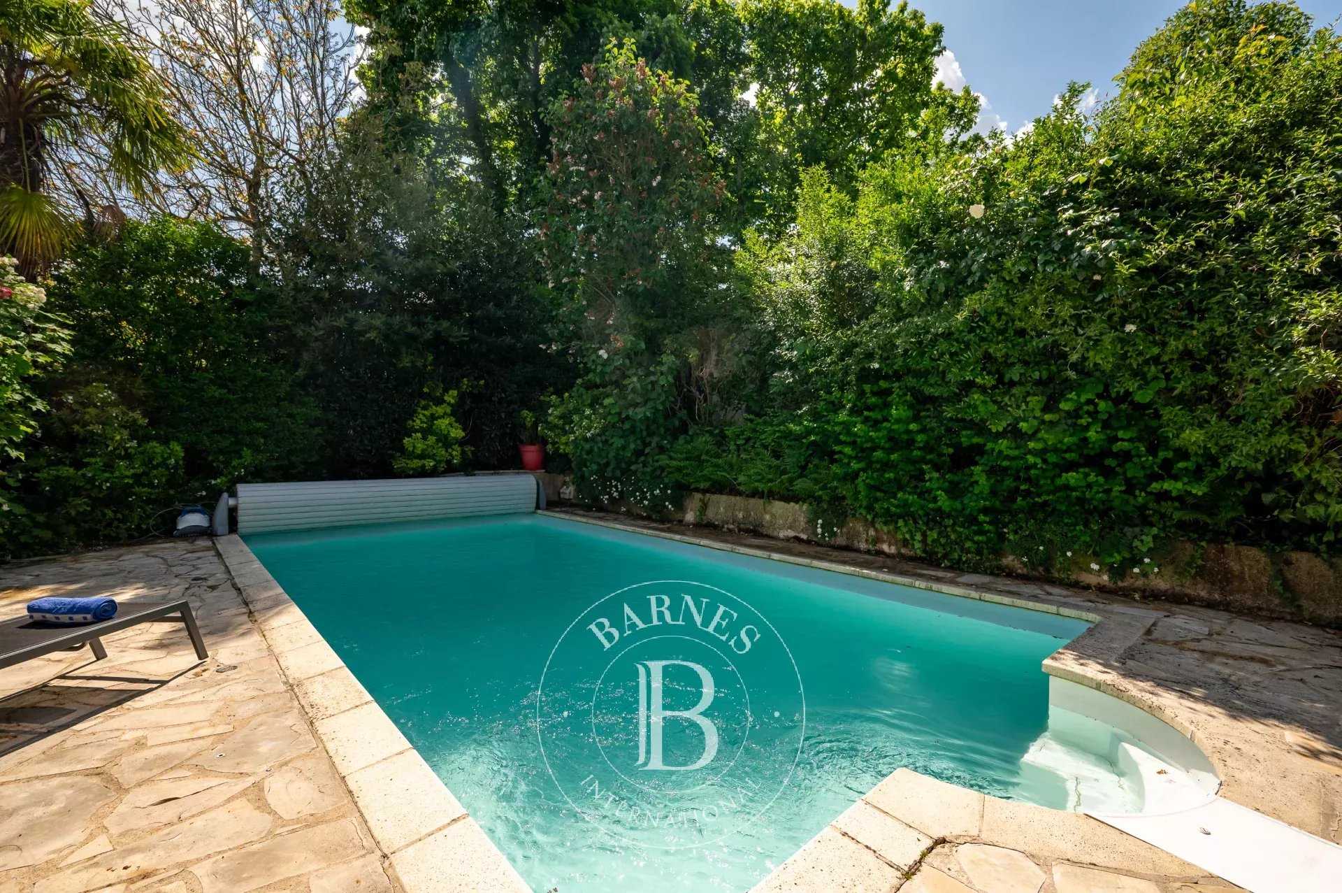 Rueil-Malmaison  - House 5 Bedrooms