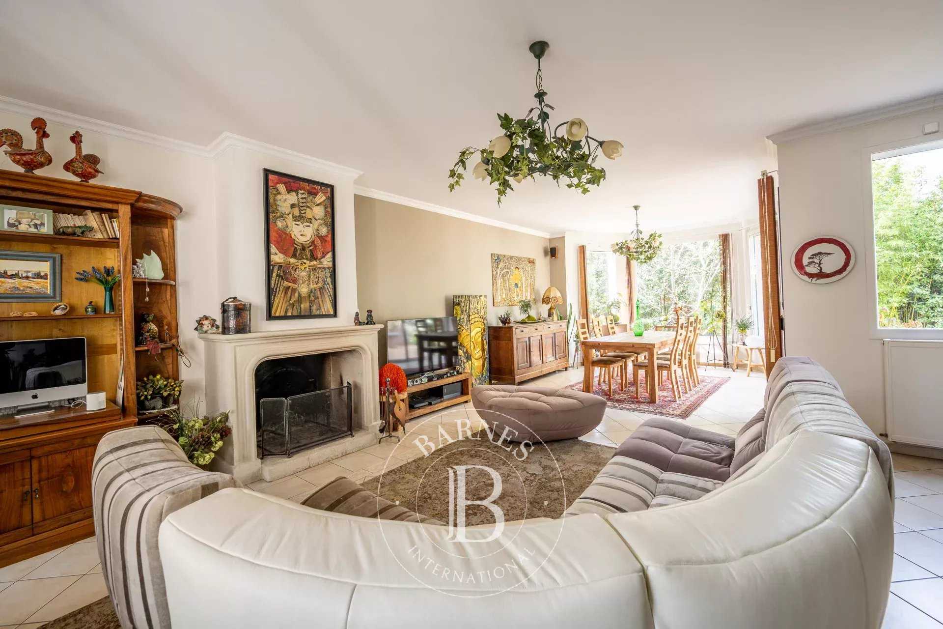 Colombes  - House 5 Bedrooms