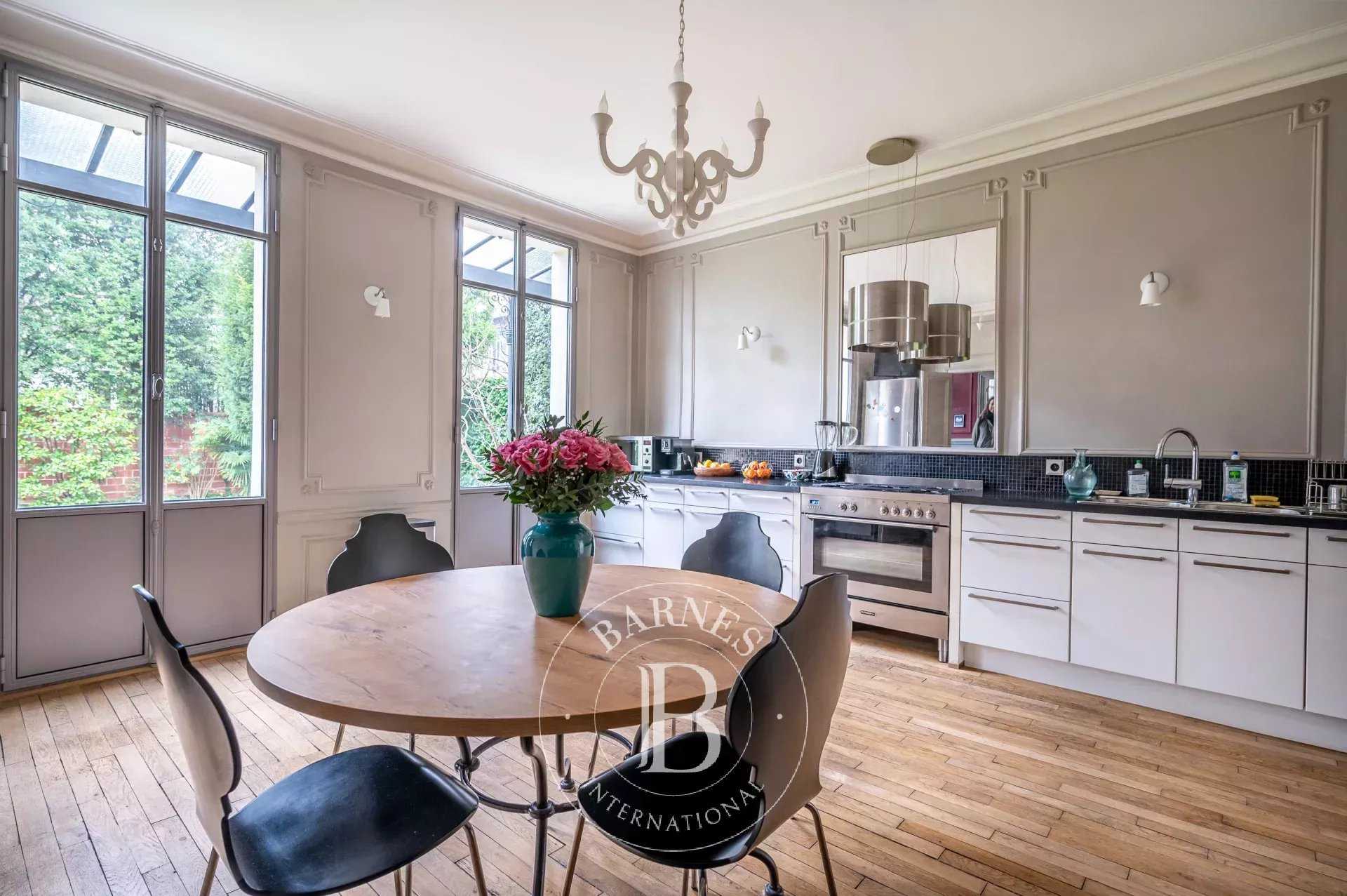 Bois-Colombes  - House 5 Bedrooms