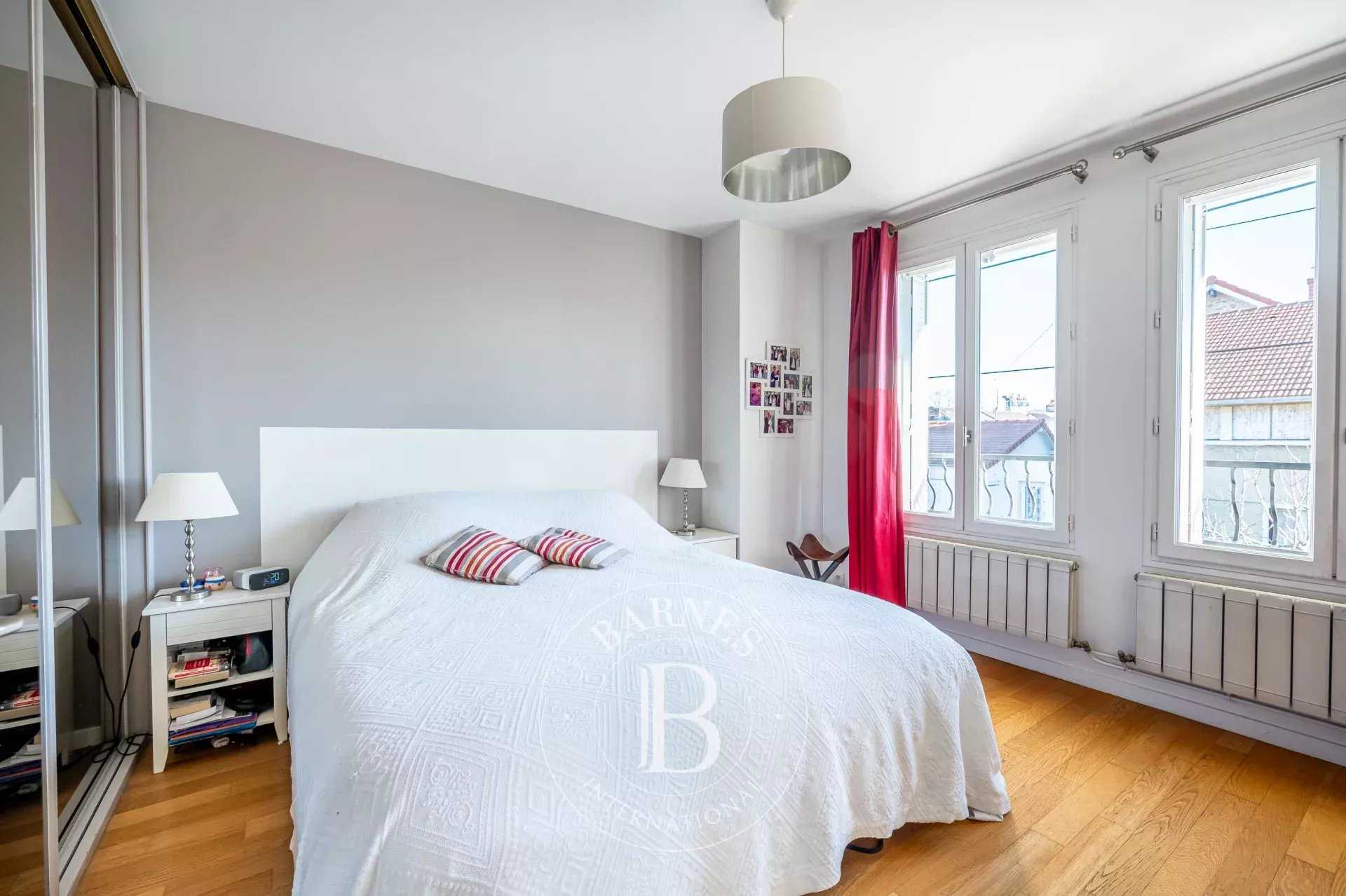 Colombes  - Maison 7 Pièces 4 Chambres