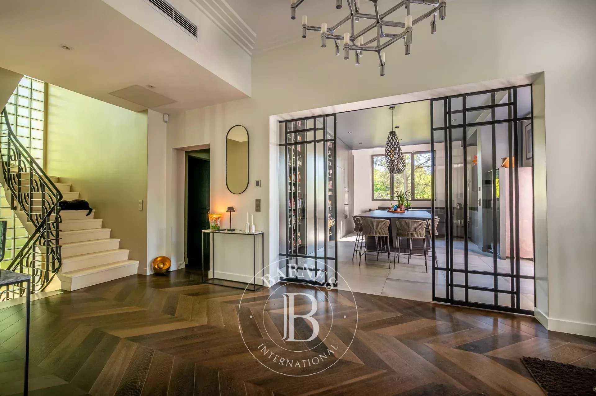 Rueil-Malmaison  - House 6 Bedrooms