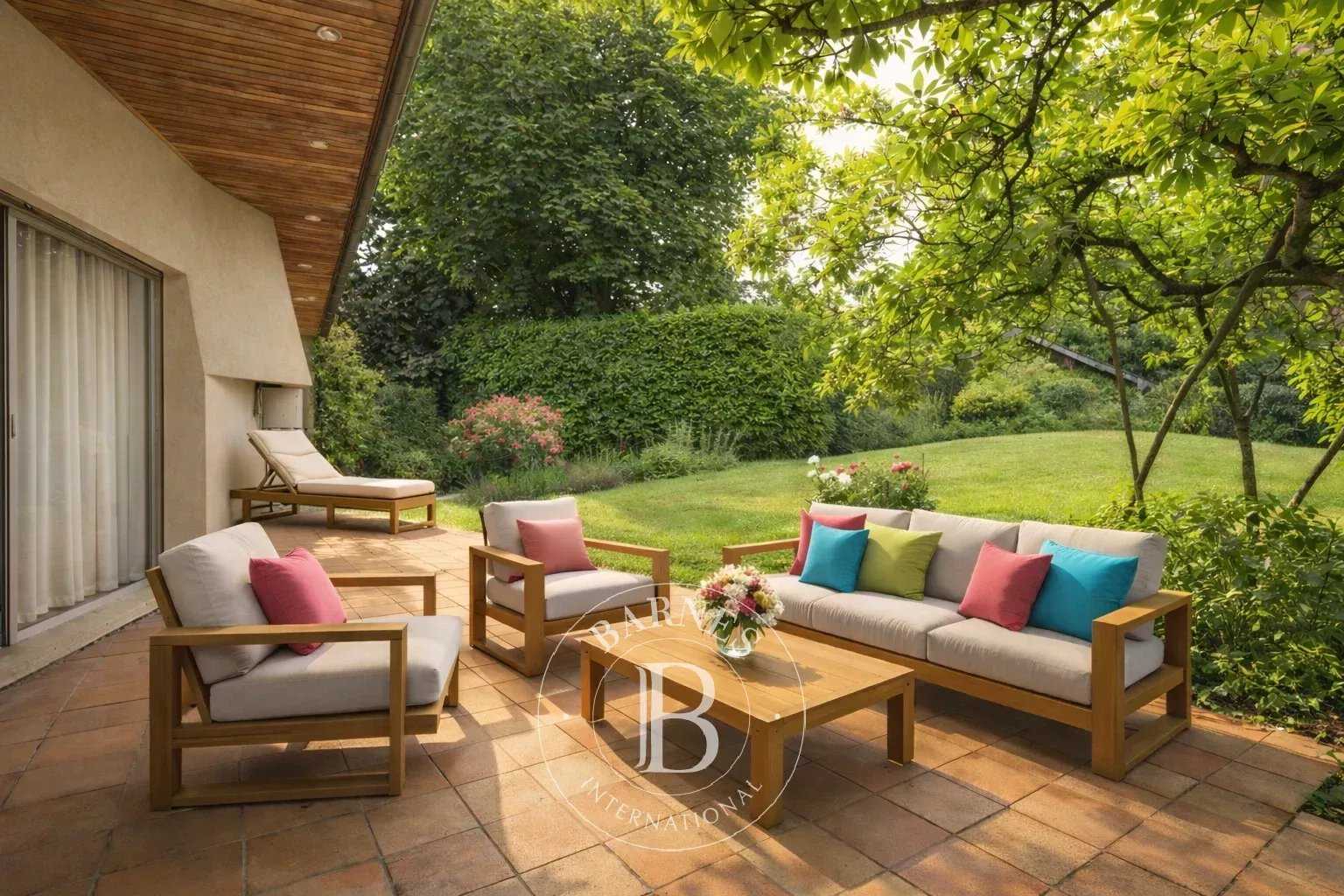 Rueil-Malmaison  - House 4 Bedrooms