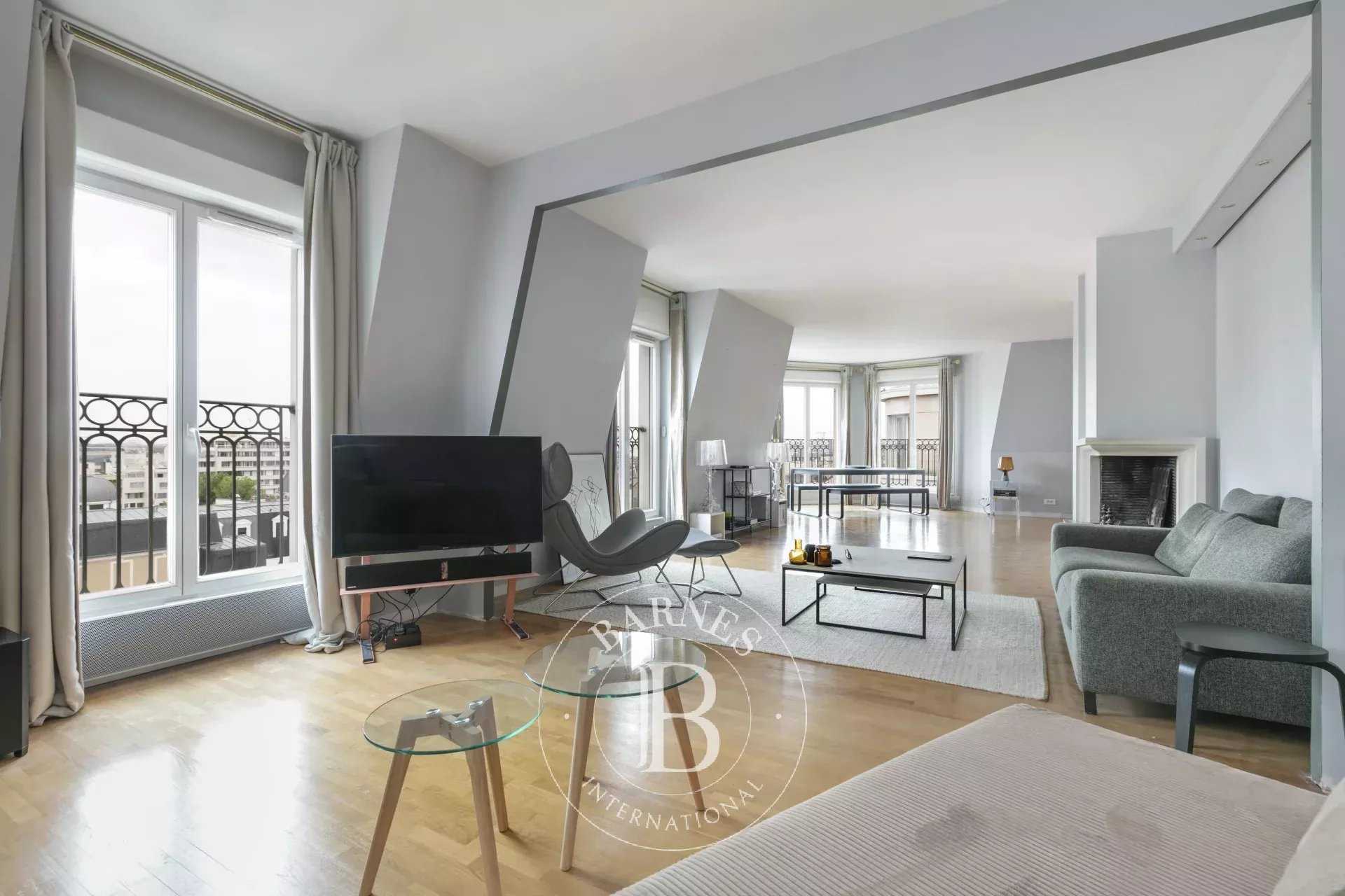 Puteaux  - Appartement 4 Pièces 2 Chambres