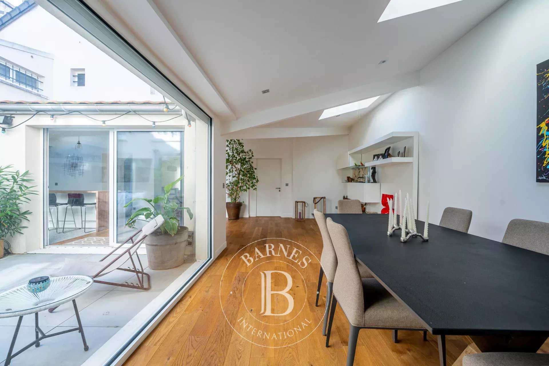 Bois-Colombes  - House 5 Bedrooms