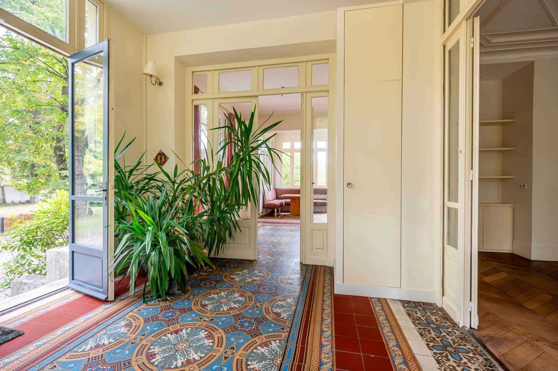 Rueil-Malmaison  - House 6 Bedrooms