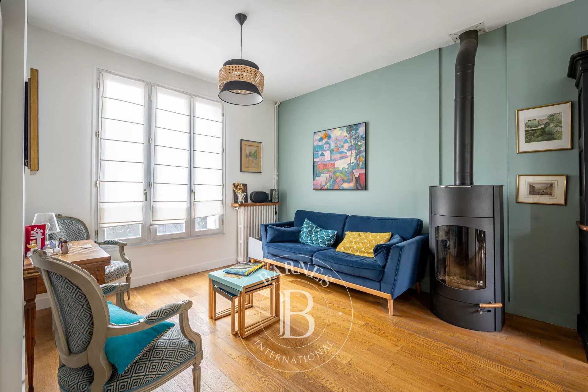 Asnières-sur-Seine  - Maison 6 Pi&egrave;ces 4 Chambres