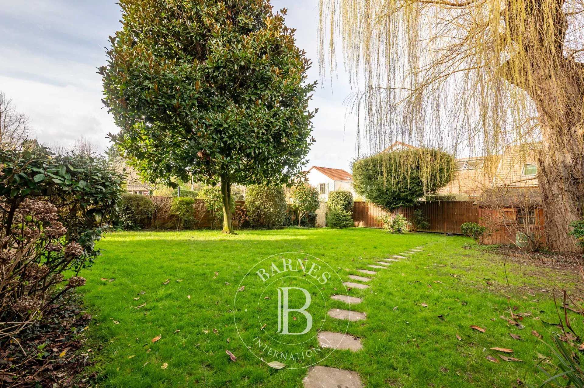 Rueil-Malmaison  - House 6 Bedrooms