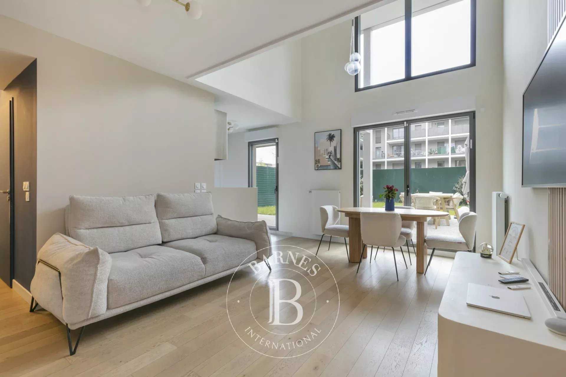 Rueil-Malmaison  - Apartment 3 Bedrooms