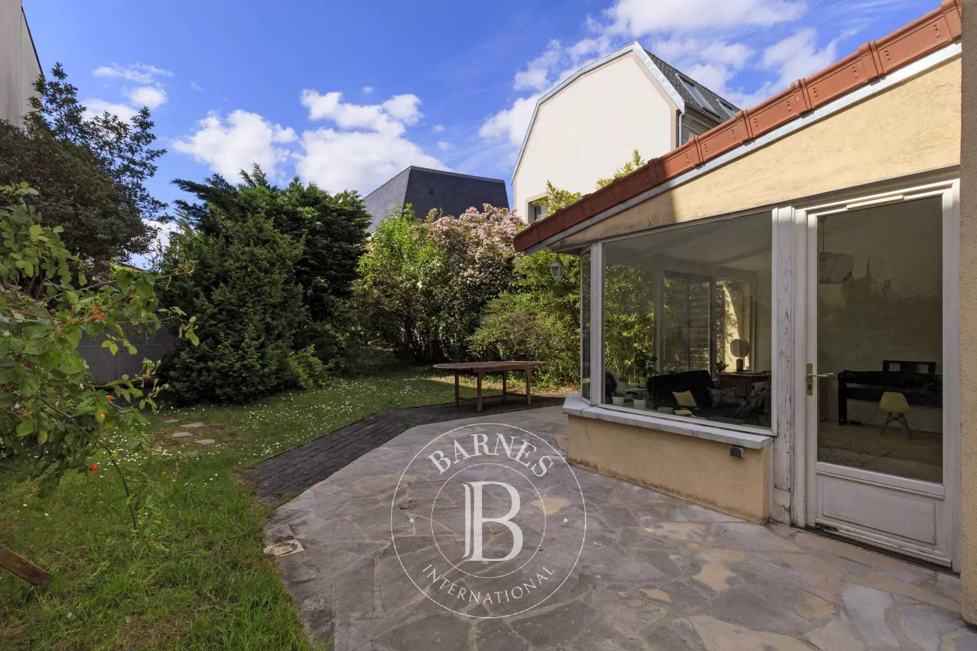 Bois-Colombes  - House 3 Bedrooms