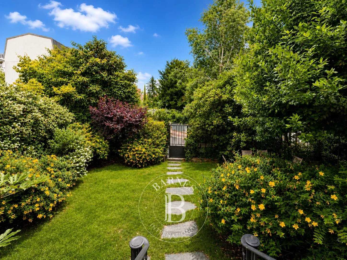 House Suresnes
