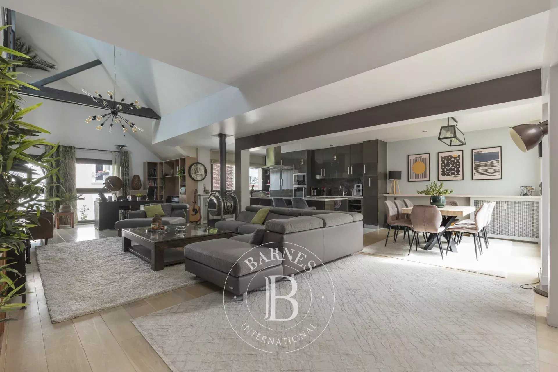 Colombes  - Appartement 6 Pi&egrave;ces 4 Chambres