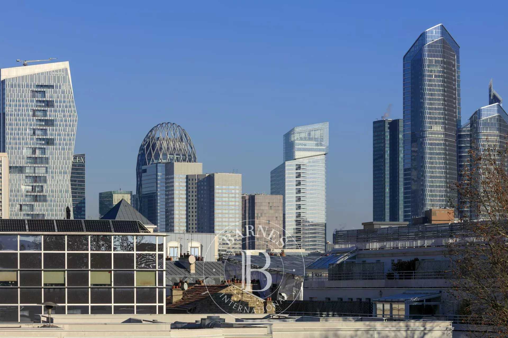 Suresnes  - Duplex 5 Pi&egrave;ces 3 Chambres