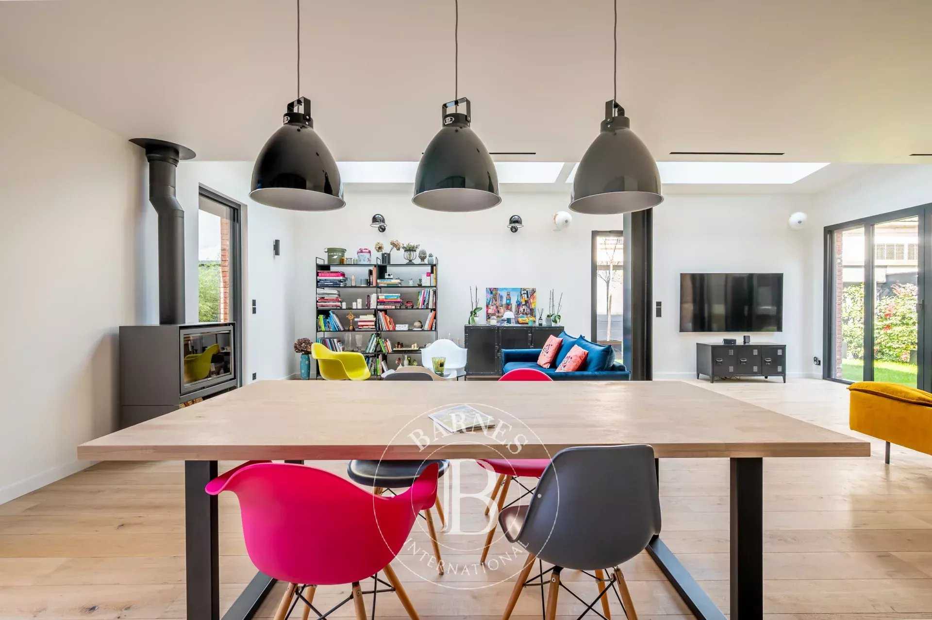 La Garenne-Colombes  - Maison 10 Pièces 6 Chambres