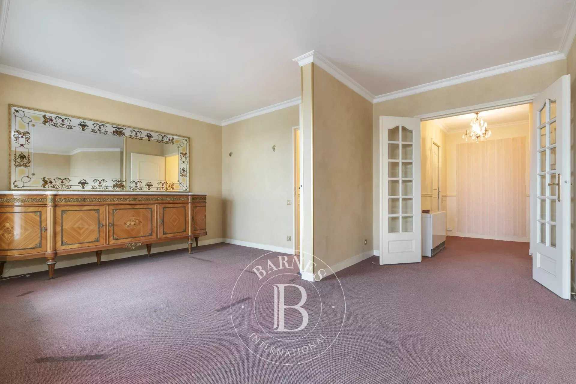 Courbevoie  - Apartment 2 Bedrooms