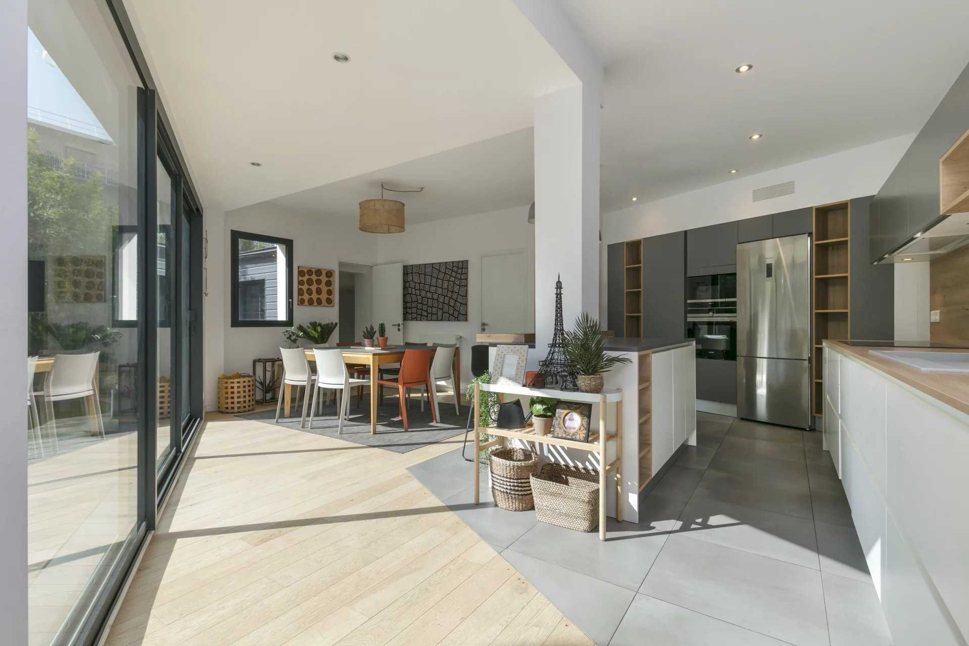 Rueil-Malmaison  - House 6 Bedrooms