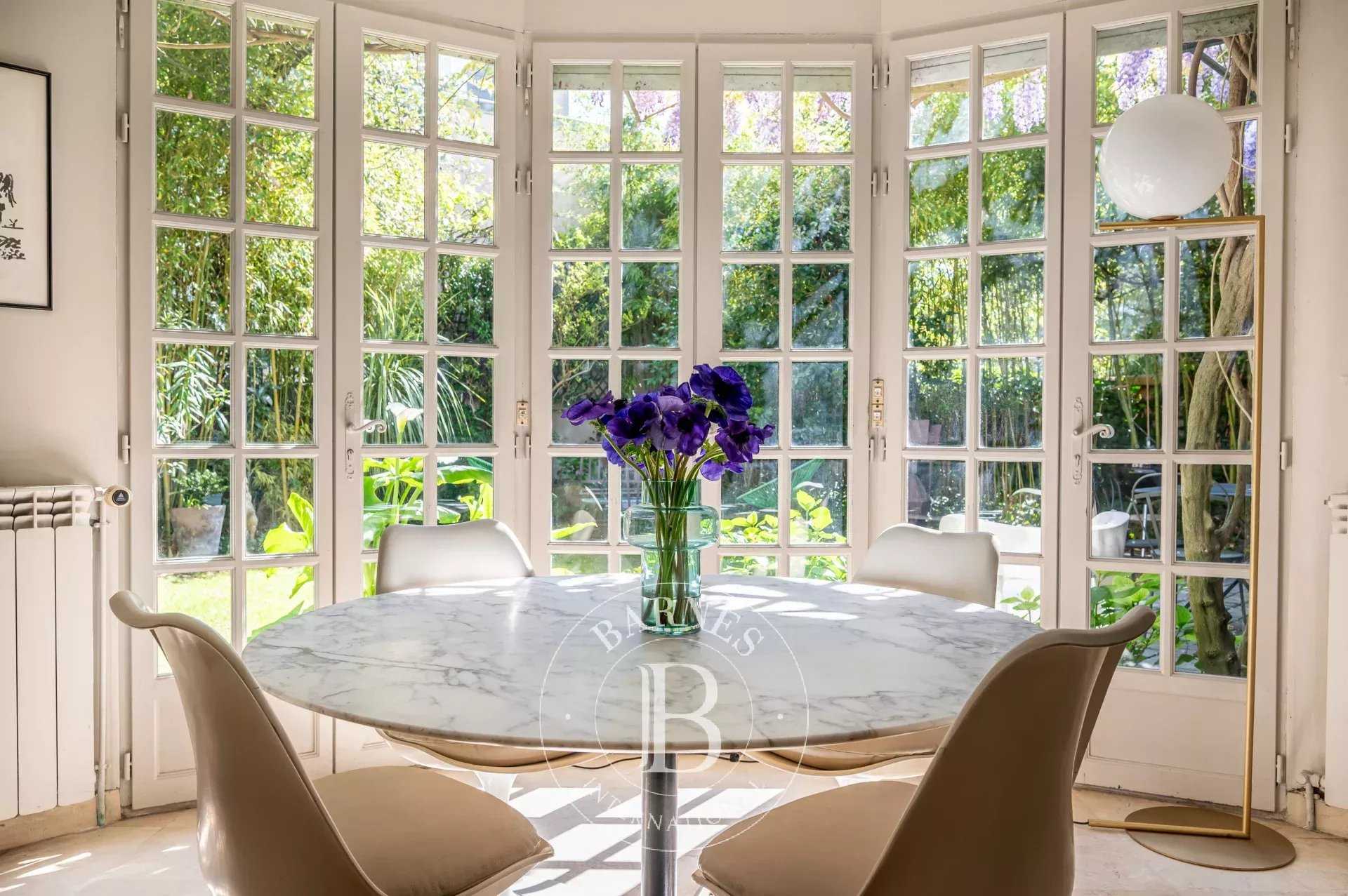 Asnières-sur-Seine  - House 5 Bedrooms