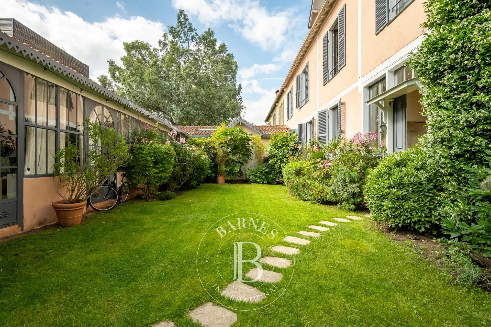 Colombes  - House 6 Bedrooms
