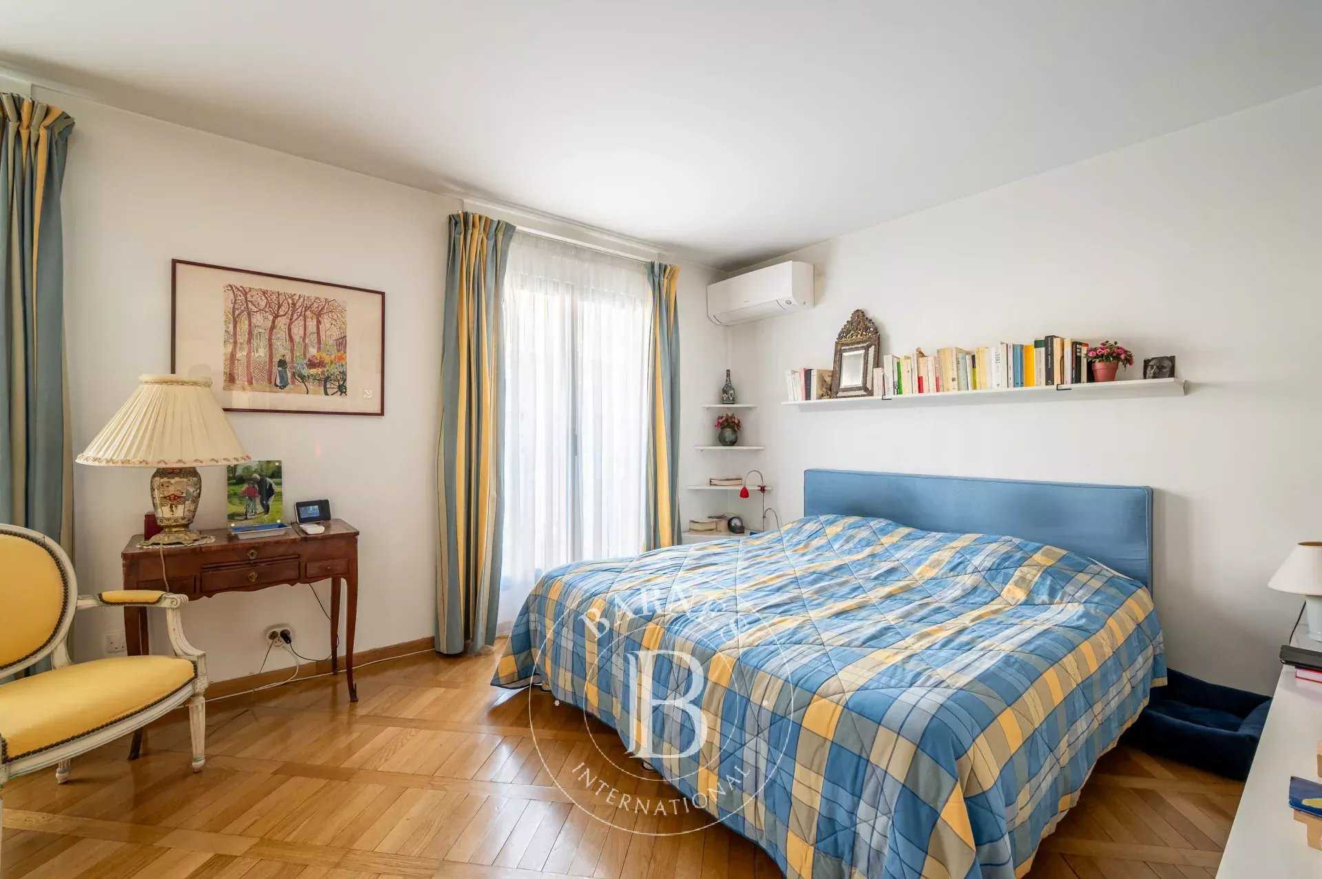 Asnières-sur-Seine  - Apartment 2 Bedrooms