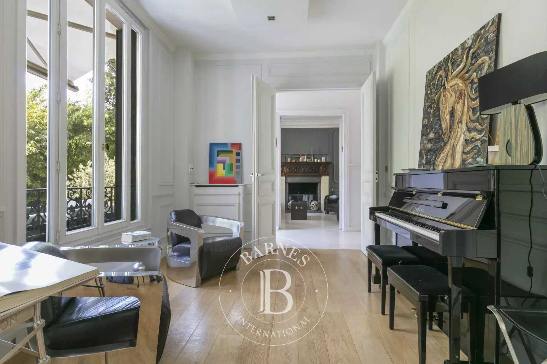 Suresnes  - Mansion 7 Bedrooms
