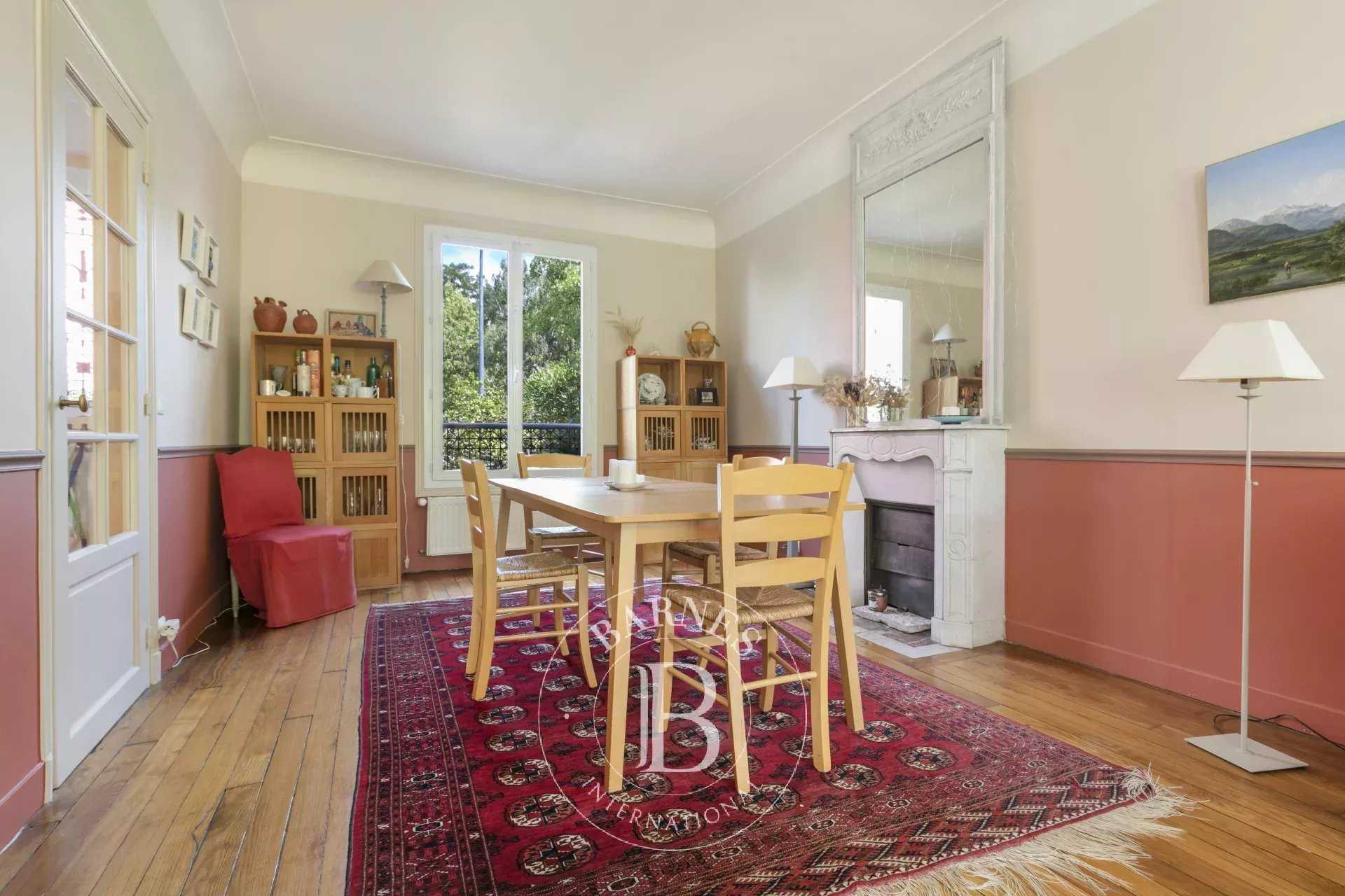 Asnières-sur-Seine  - Maison 7 Pièces 4 Chambres