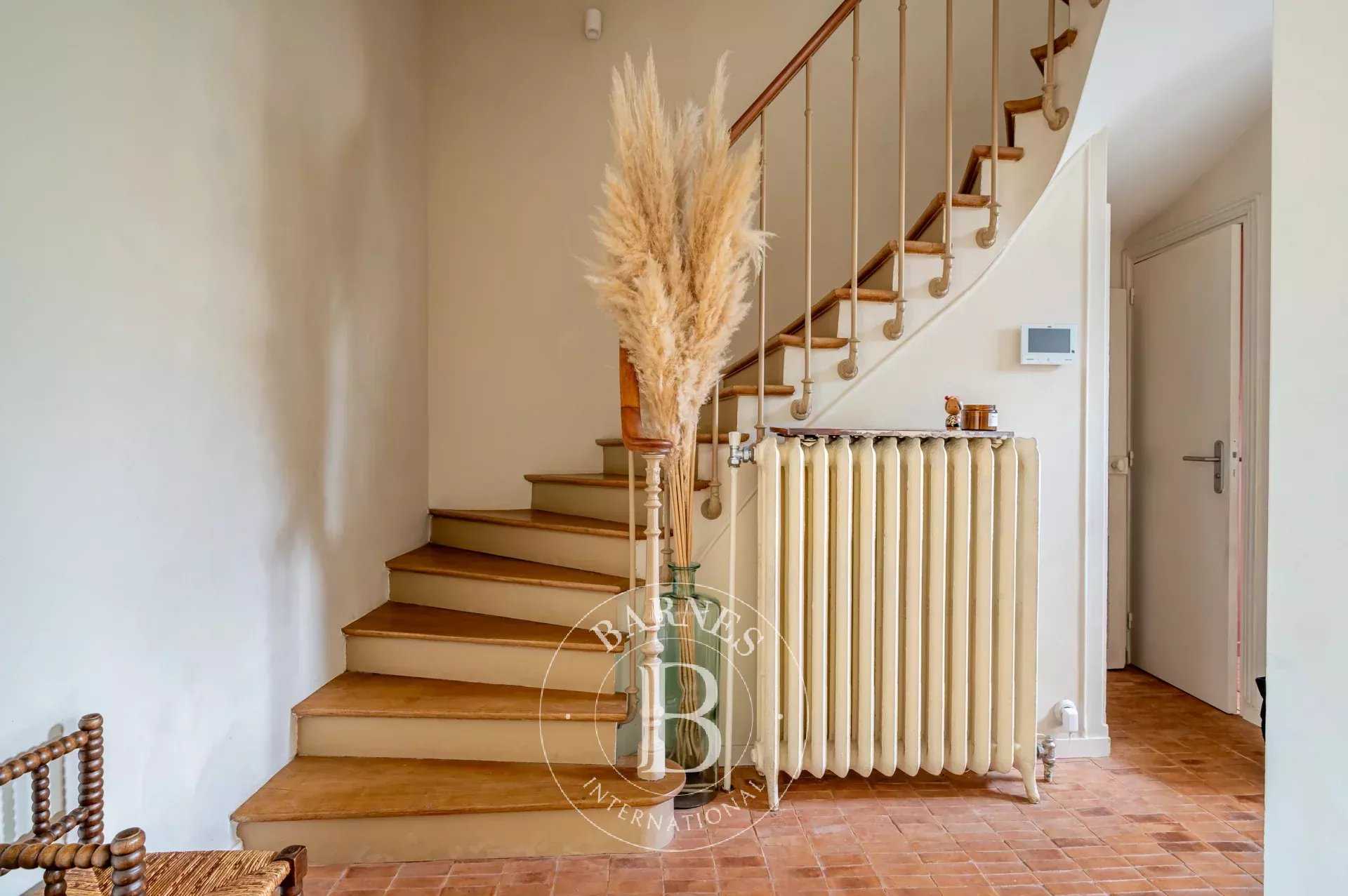 Asnières-sur-Seine  - House 5 Bedrooms