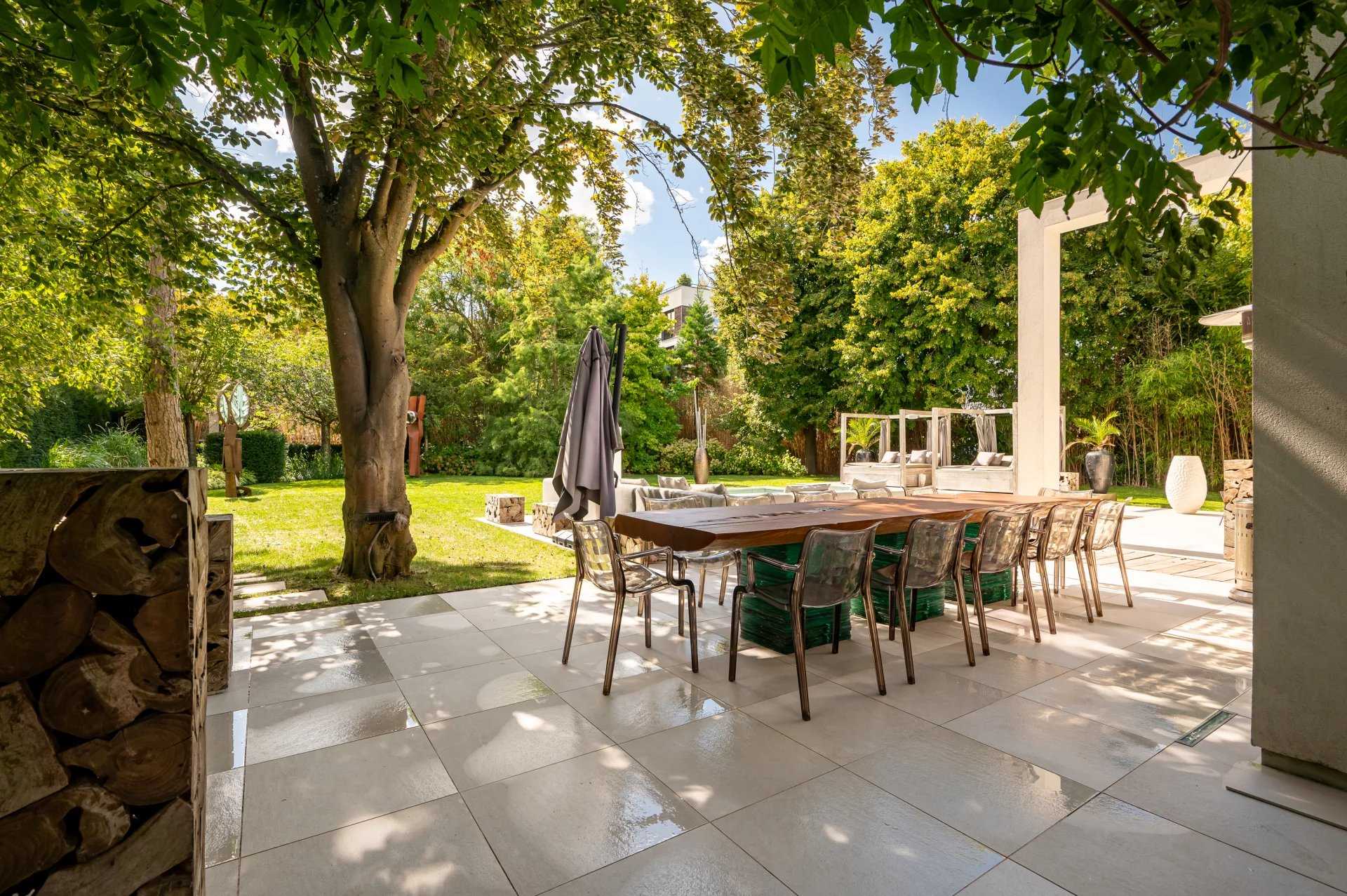 Rueil-Malmaison  - Maison 7 Pi&egrave;ces 6 Chambres