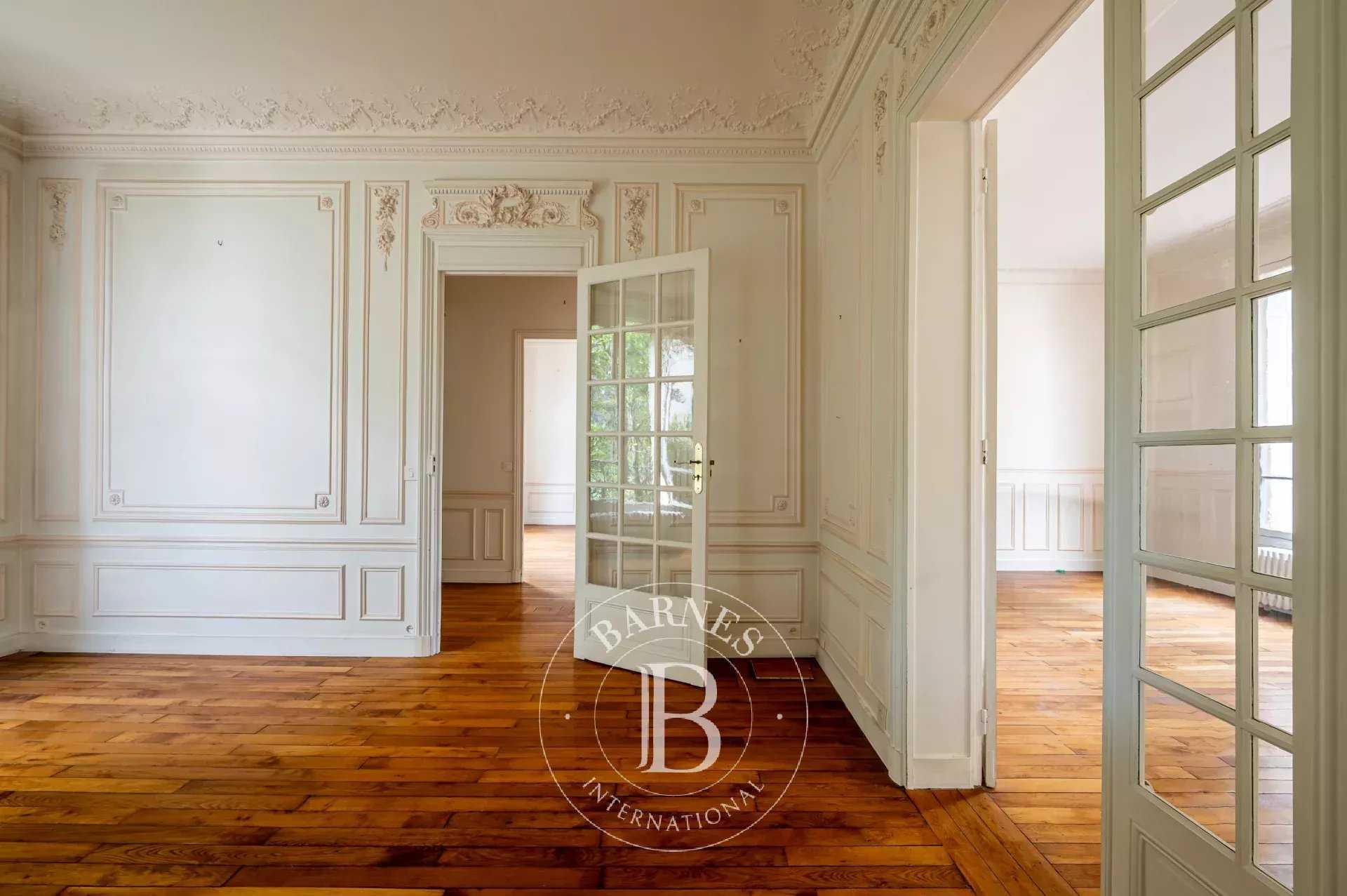 Asnières-sur-Seine  - Maison 9 Pièces 5 Chambres