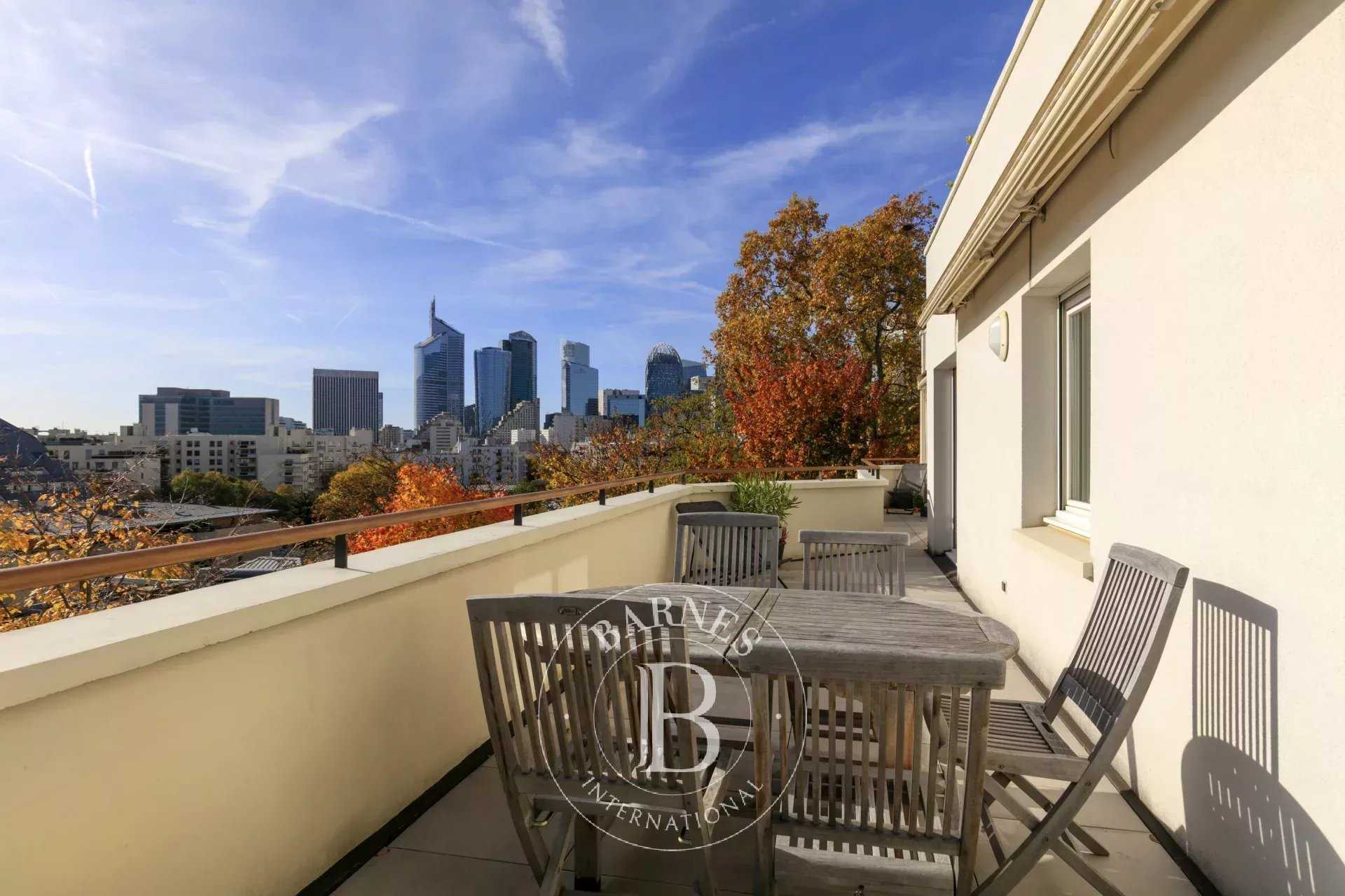 Courbevoie  - Apartment 4 Bedrooms