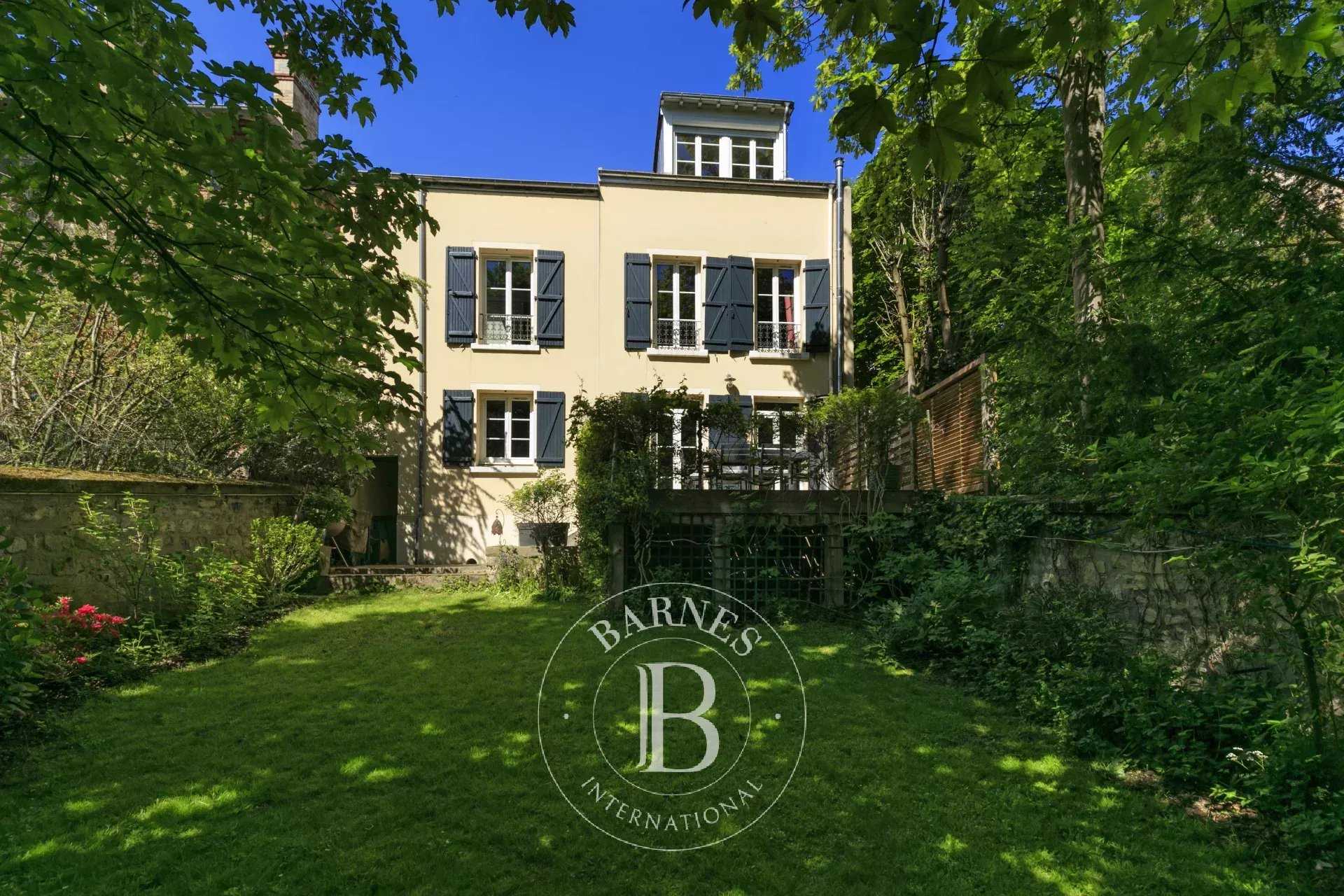 House Suresnes