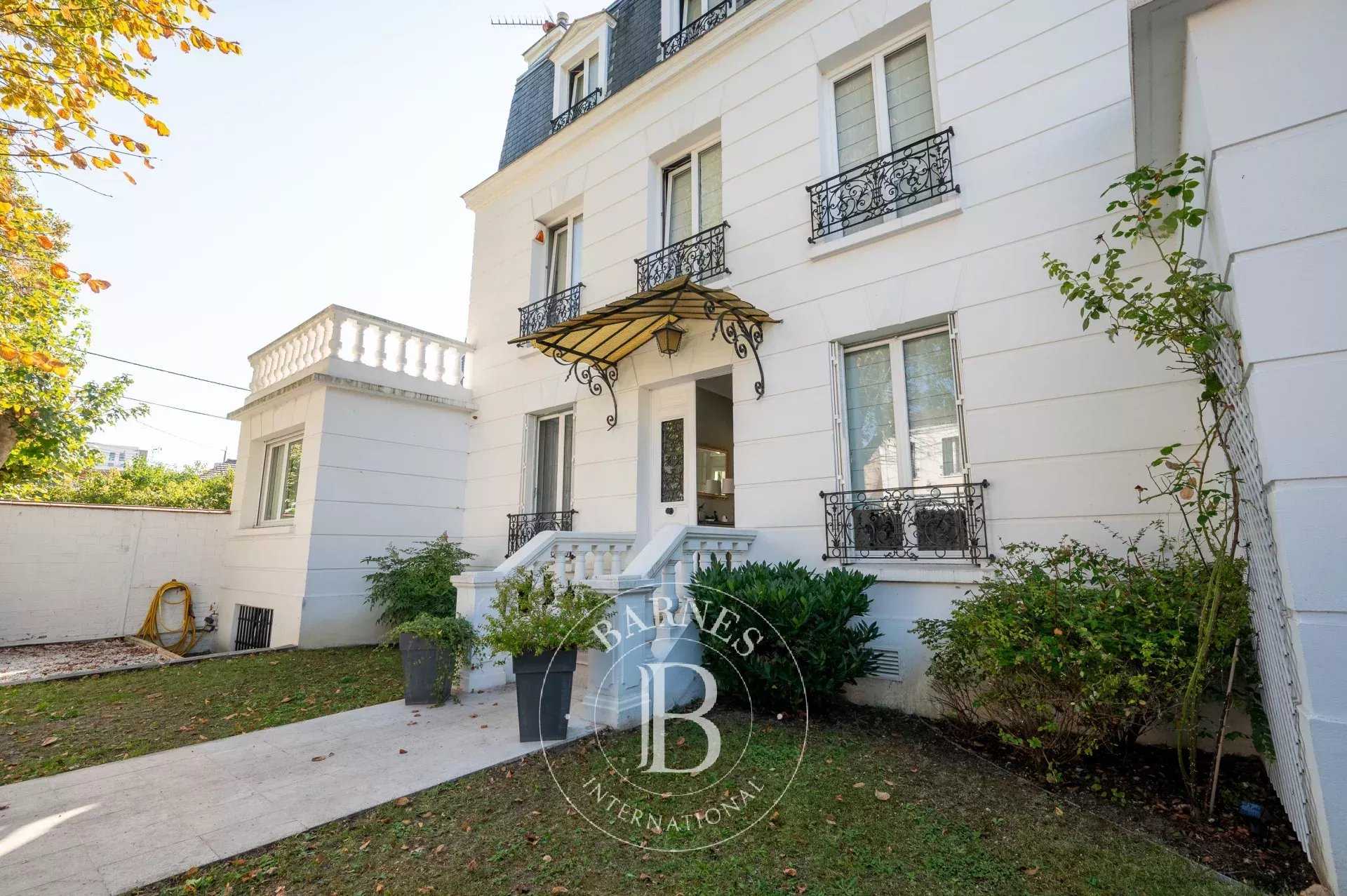 Colombes  - House 5 Bedrooms