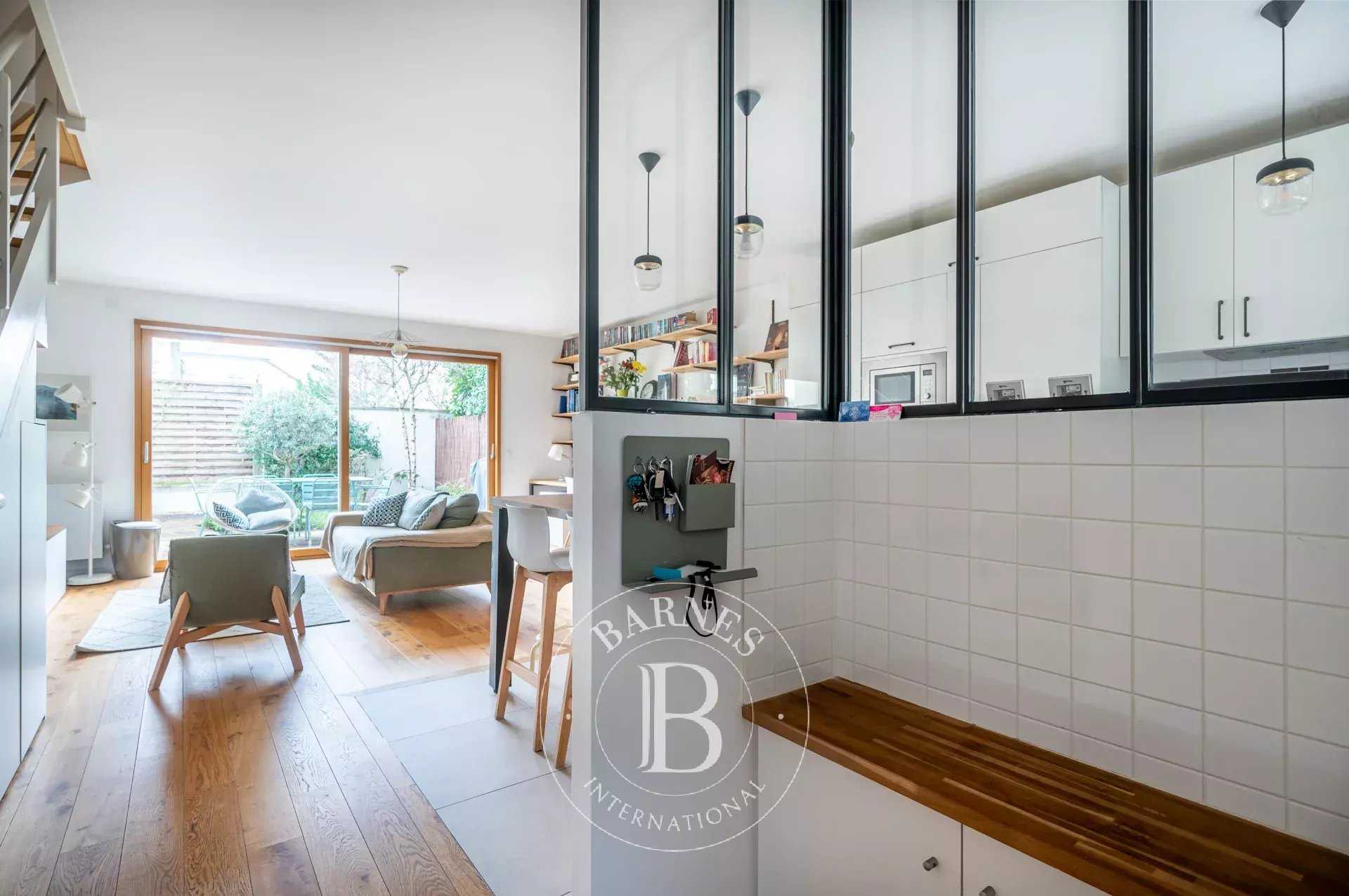 Courbevoie  - House 4 Bedrooms