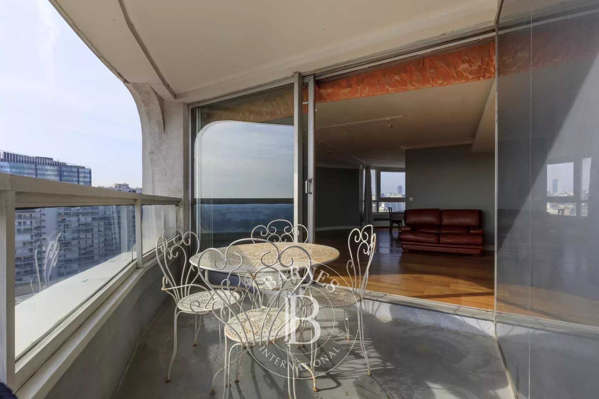 Puteaux  - Apartment 3 Bedrooms
