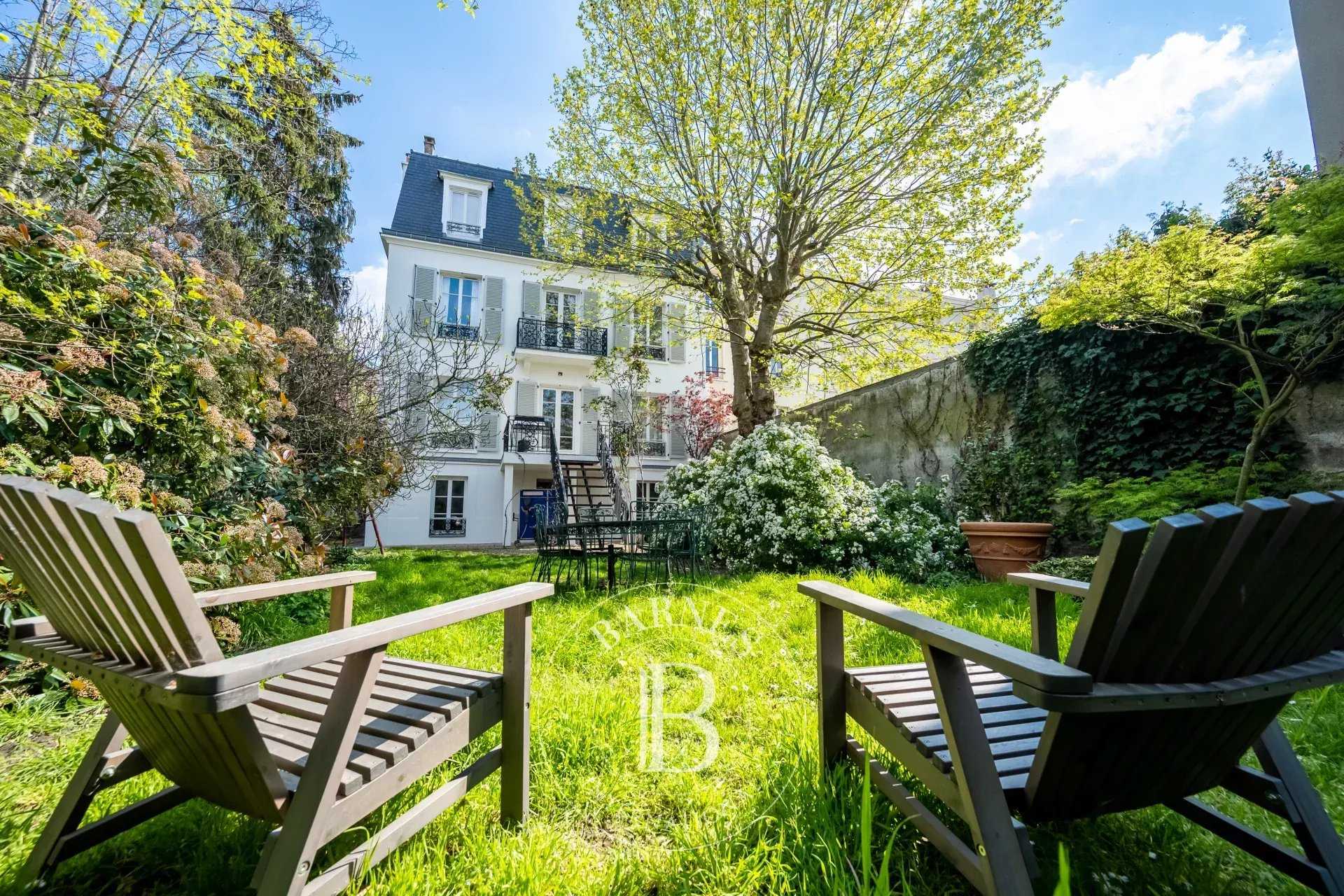 Asnières-sur-Seine  - Hôtel particulier 10 Pi&egrave;ces 6 Chambres