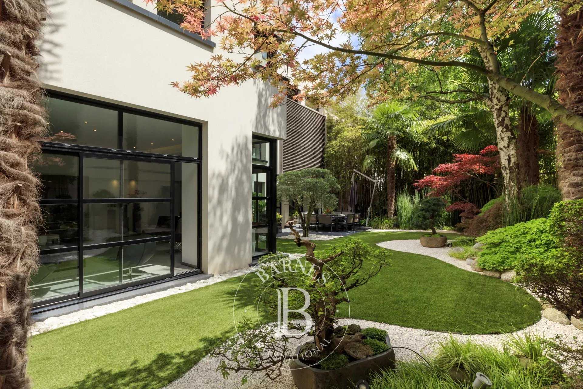 Suresnes  - House 3 Bedrooms