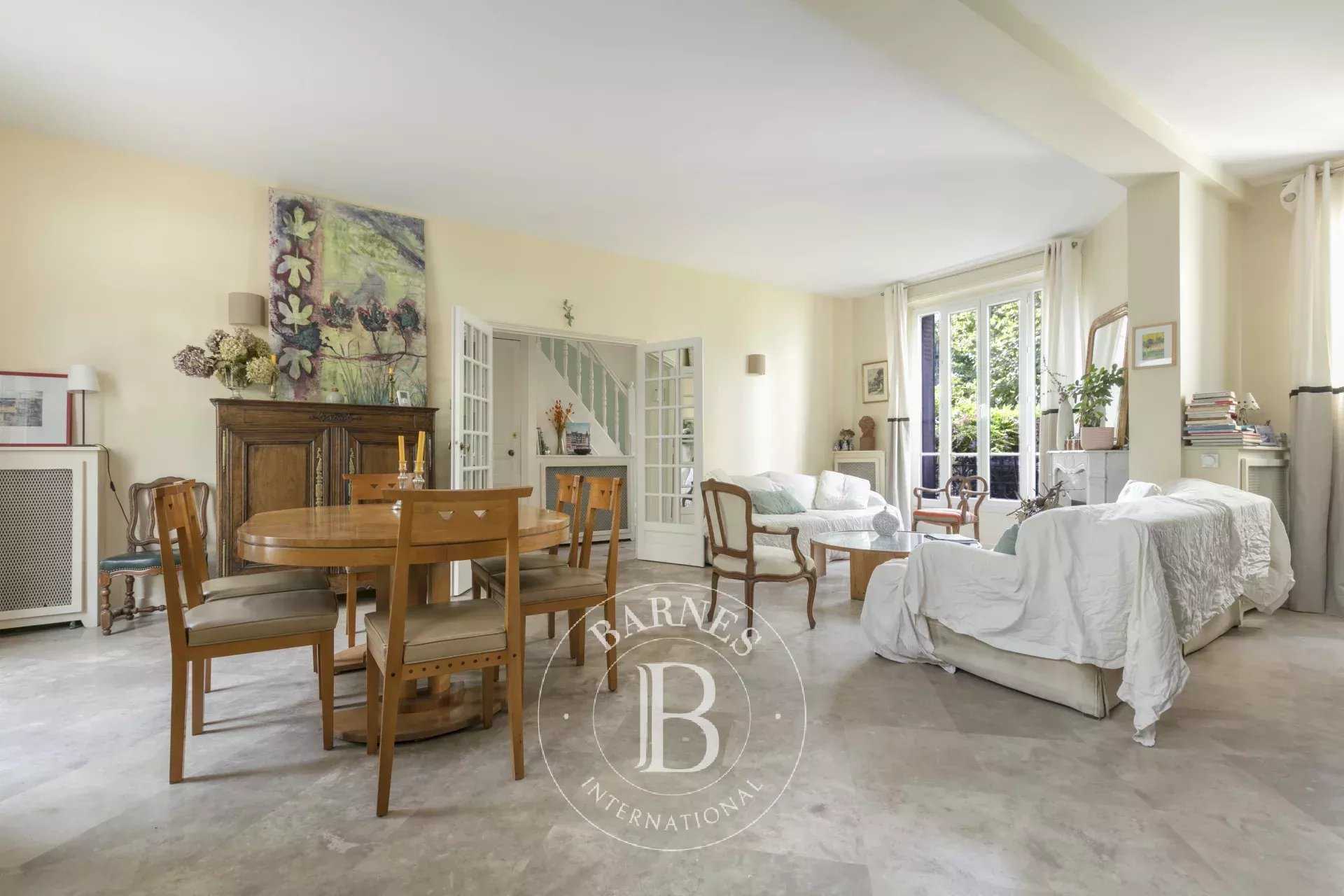 La Garenne-Colombes  - House 5 Bedrooms