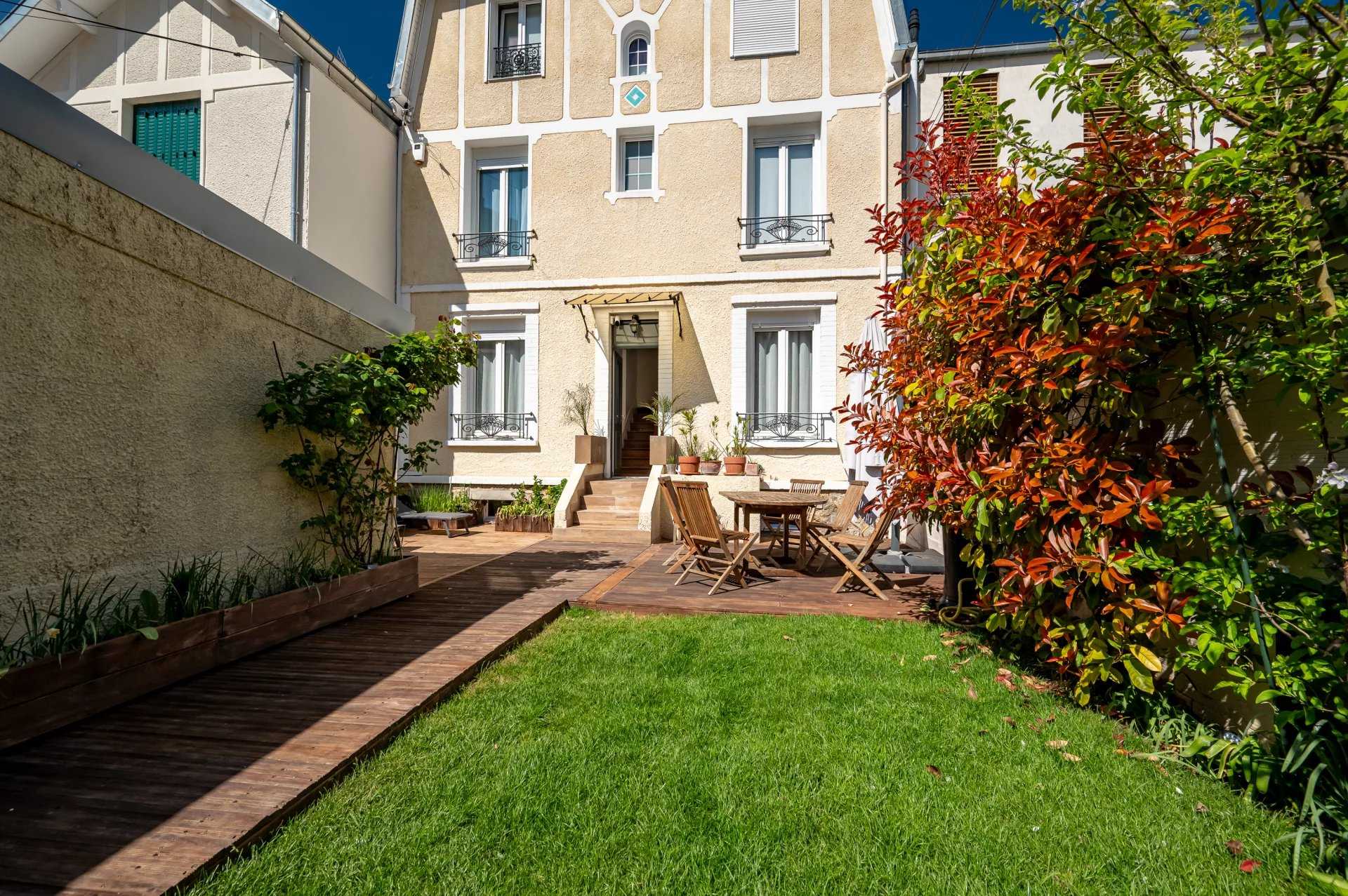 Courbevoie  - House 3 Bedrooms