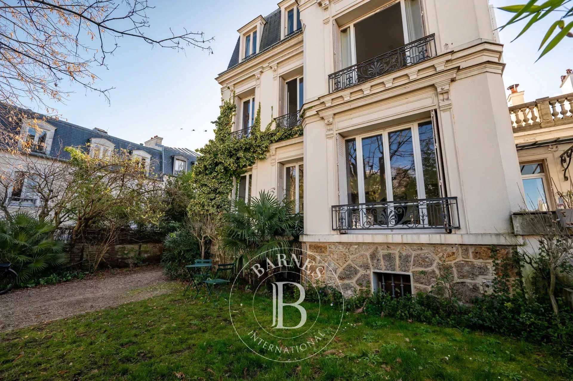 Asnières-sur-Seine  - Hôtel particulier 10 Pièces 6 Chambres