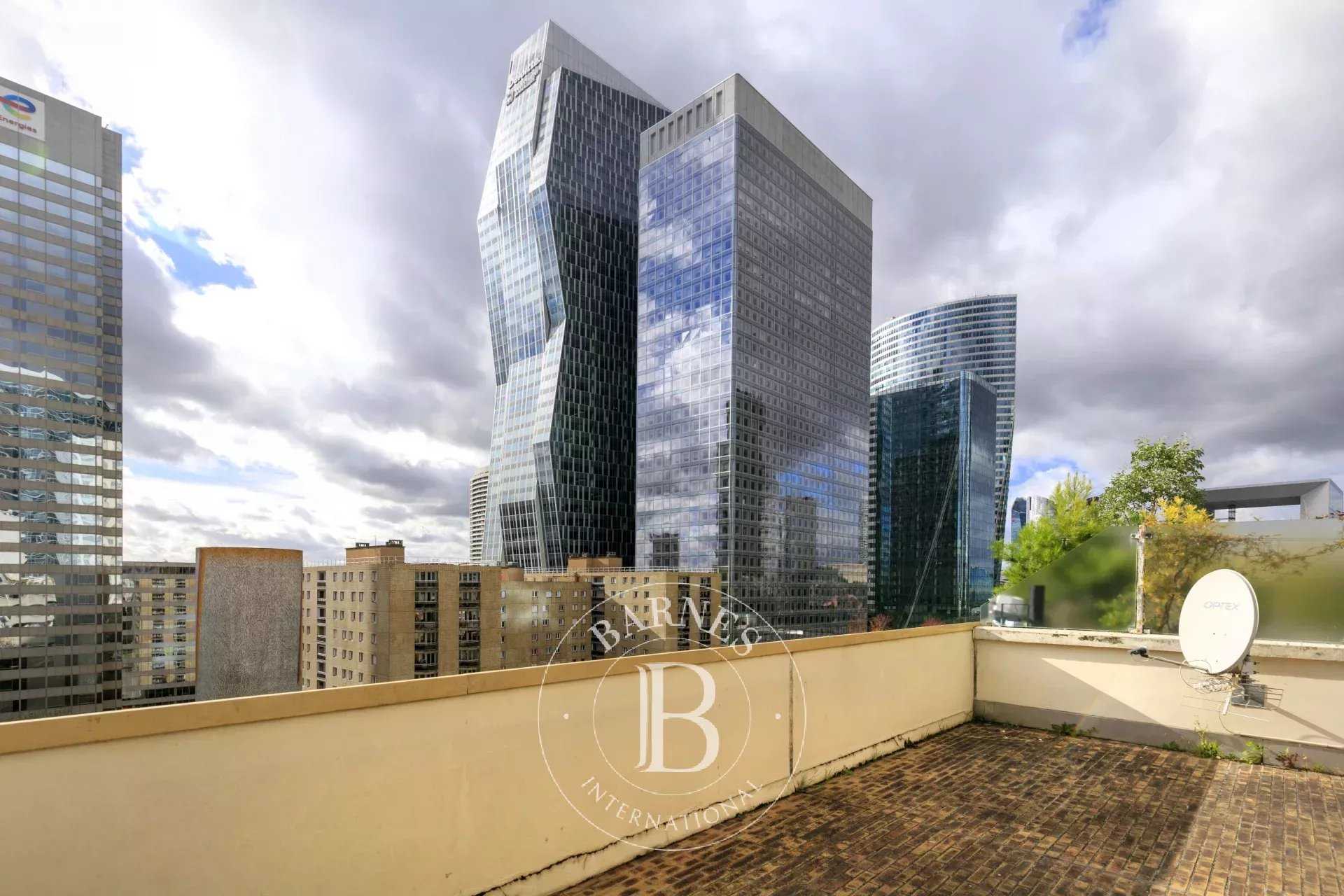 Courbevoie  - Duplex 4 Bedrooms