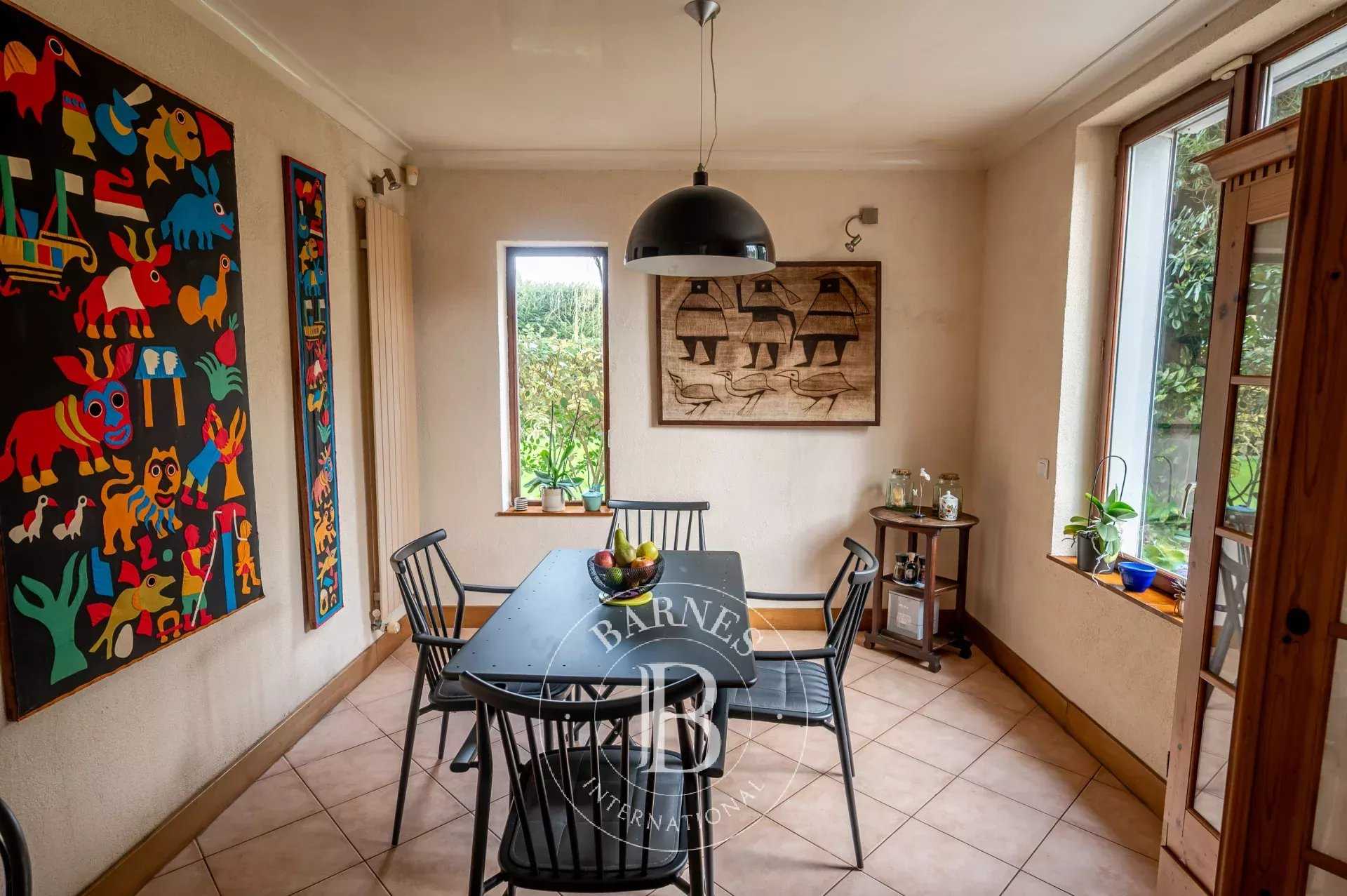 Rueil-Malmaison  - House 6 Bedrooms