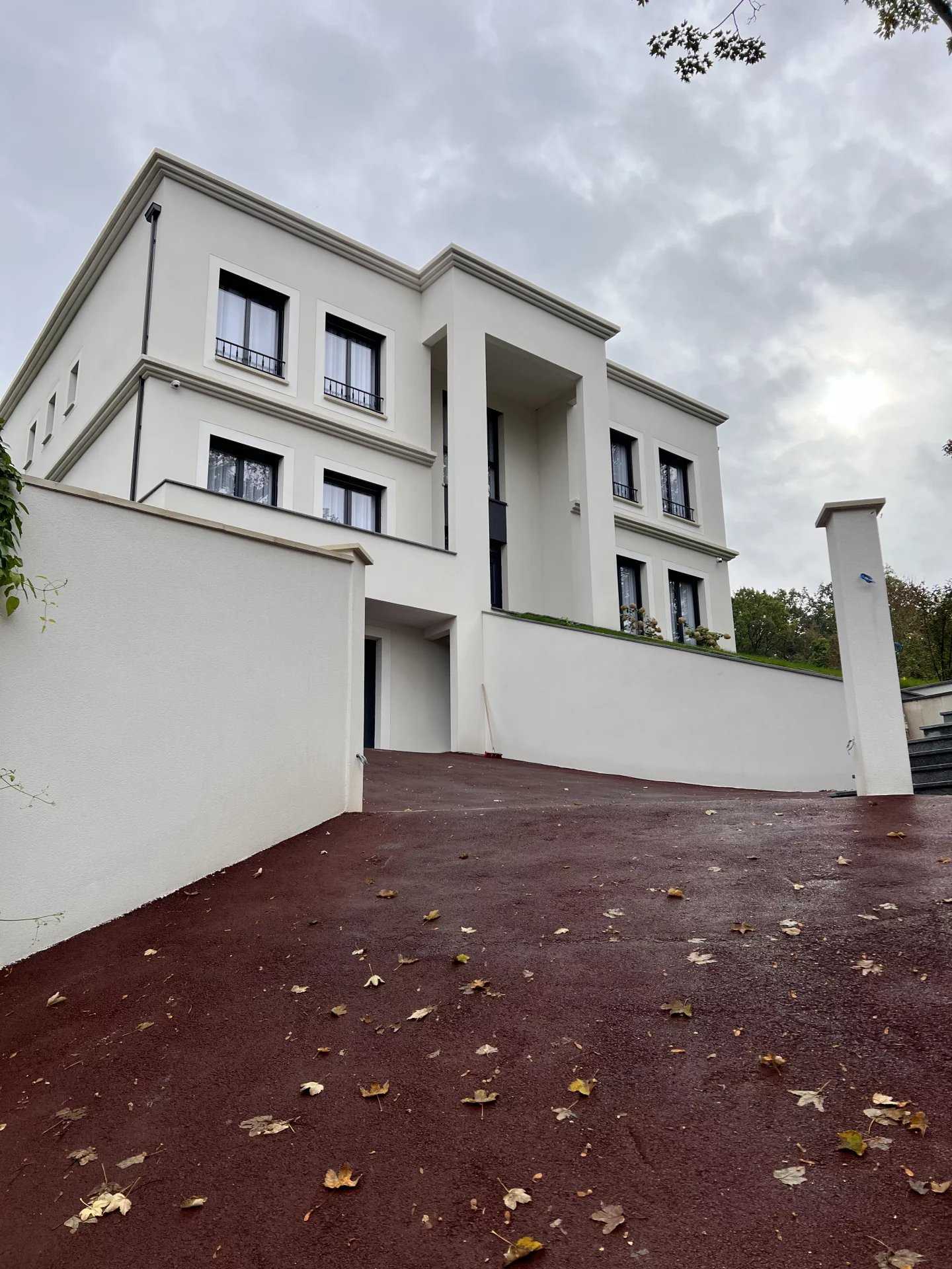 House Rueil-Malmaison  -  ref 83450729 (picture 1)