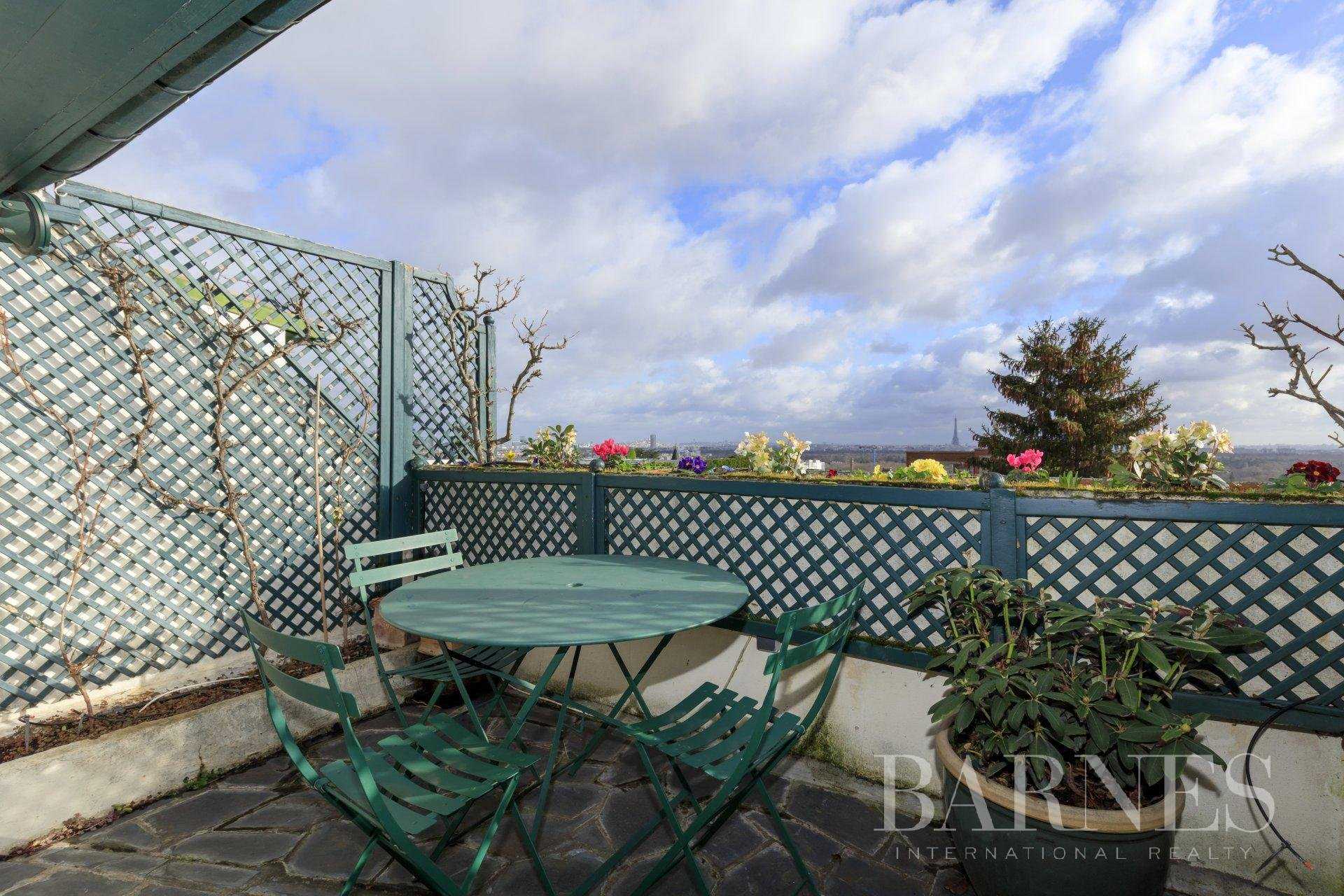Apartment Suresnes  -  ref 8013949 (picture 2)