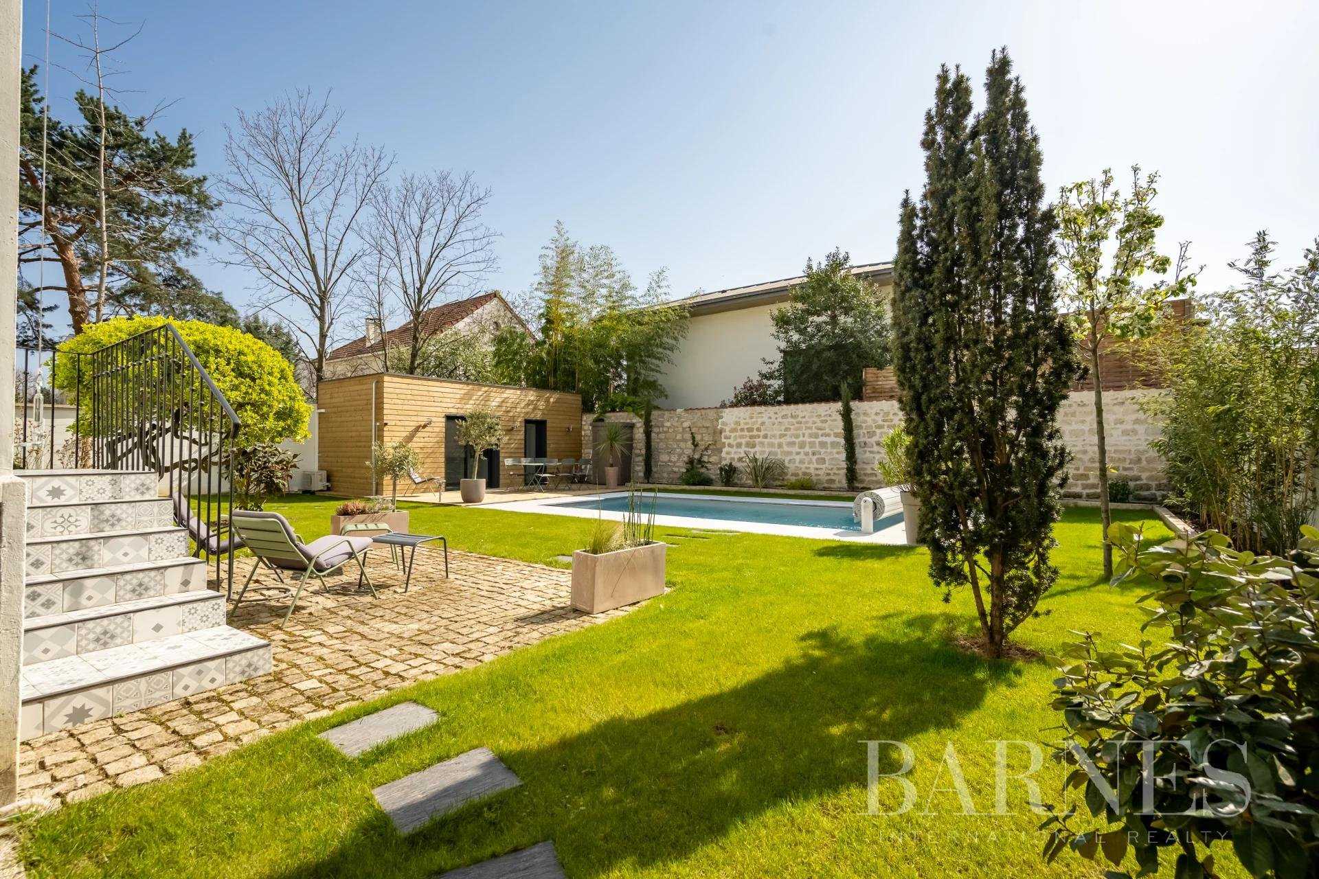 Maison La Garenne-Colombes  -  ref 82229345 (picture 1)