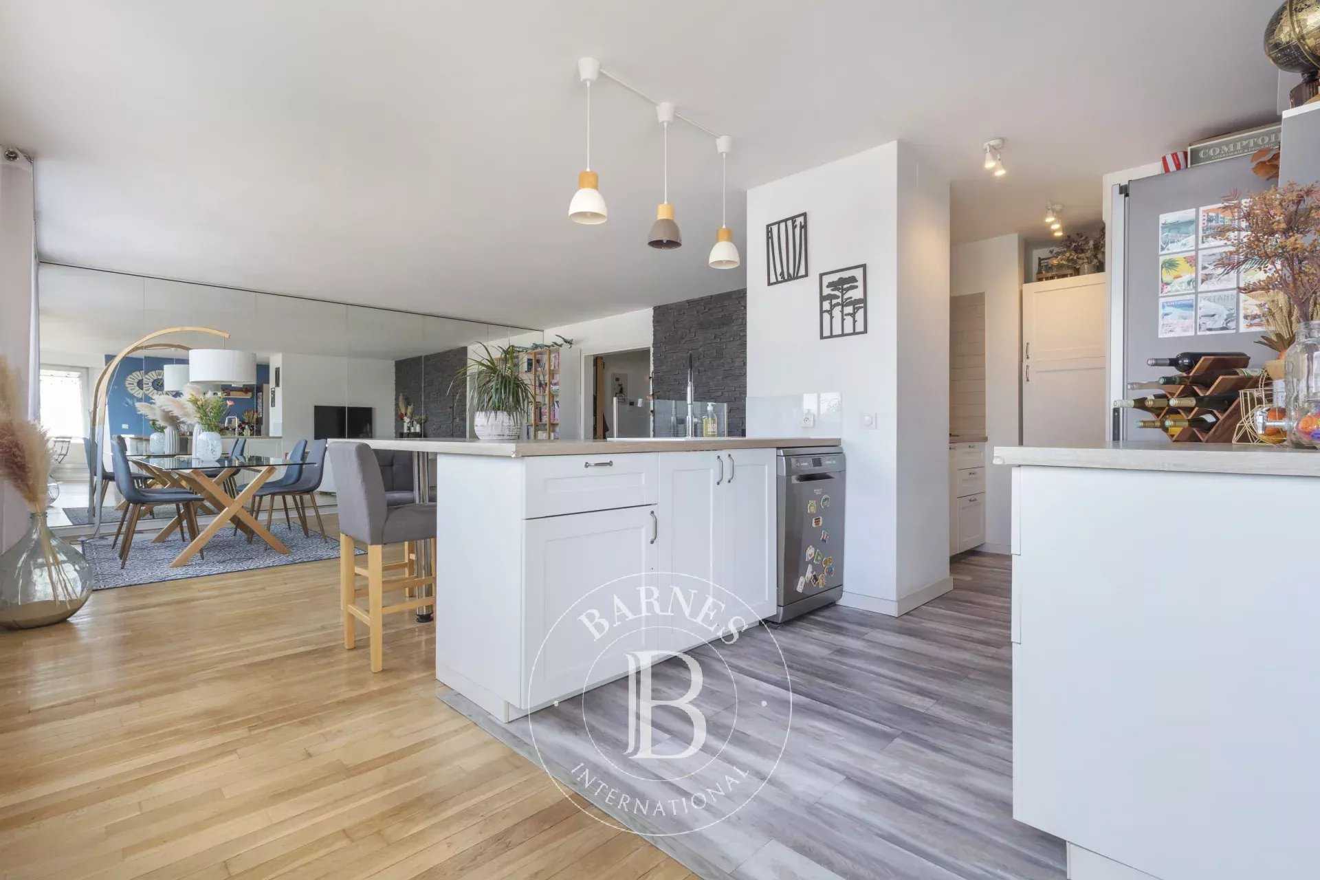 Piso Suresnes  -  ref 85637345 (picture 3)