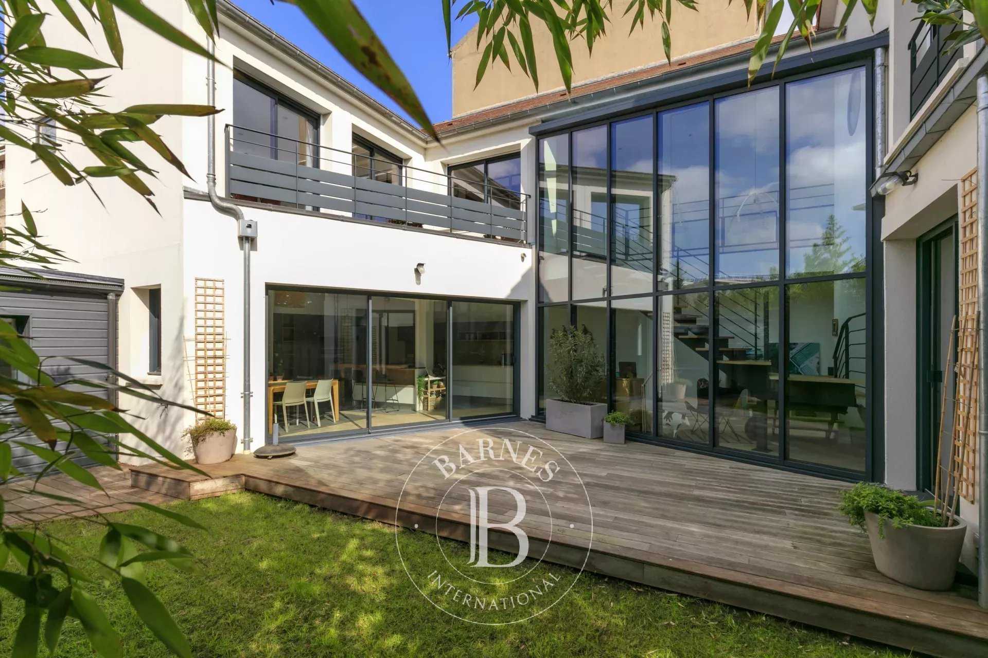 Casa Rueil-Malmaison  -  ref 83575403 (picture 1)