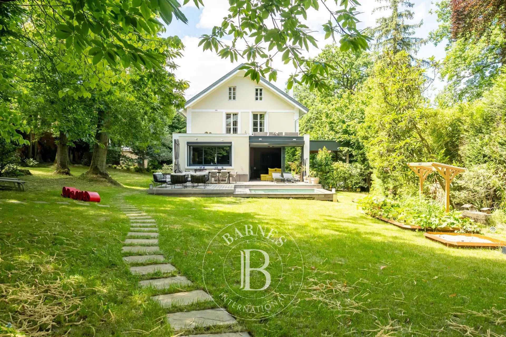 Maison Rueil-Malmaison  -  ref 85062442 (picture 1)