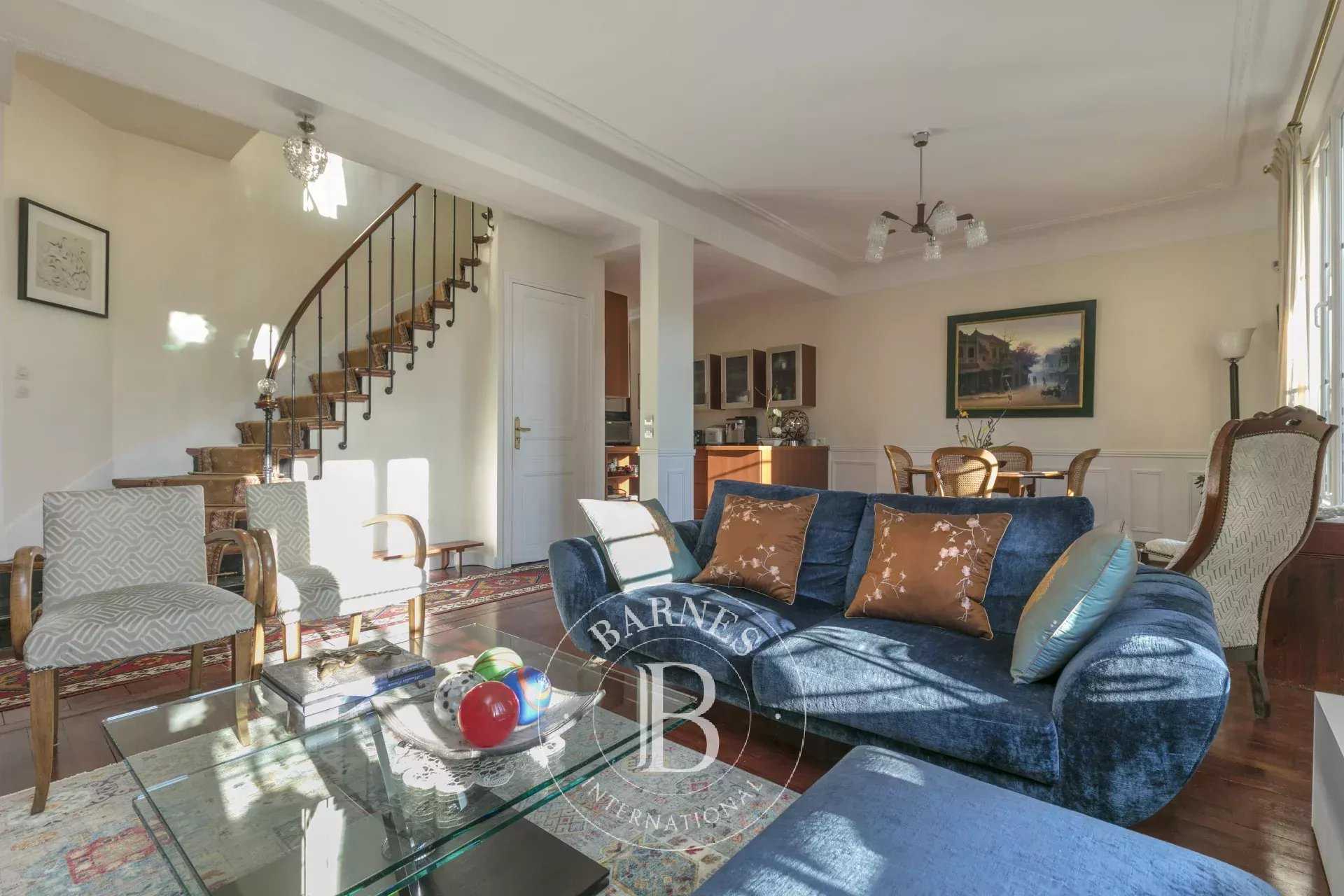 Maison Courbevoie  -  ref 85978861 (picture 3)