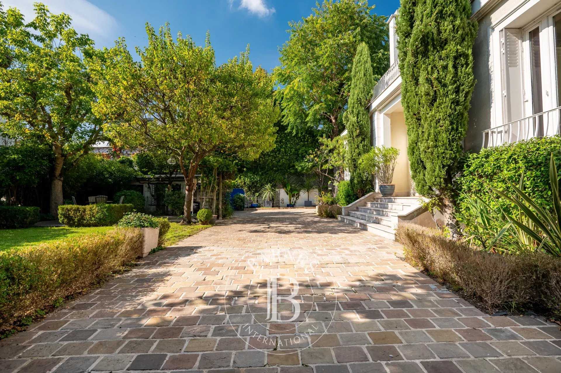 House Colombes  -  ref 86337938 (picture 2)