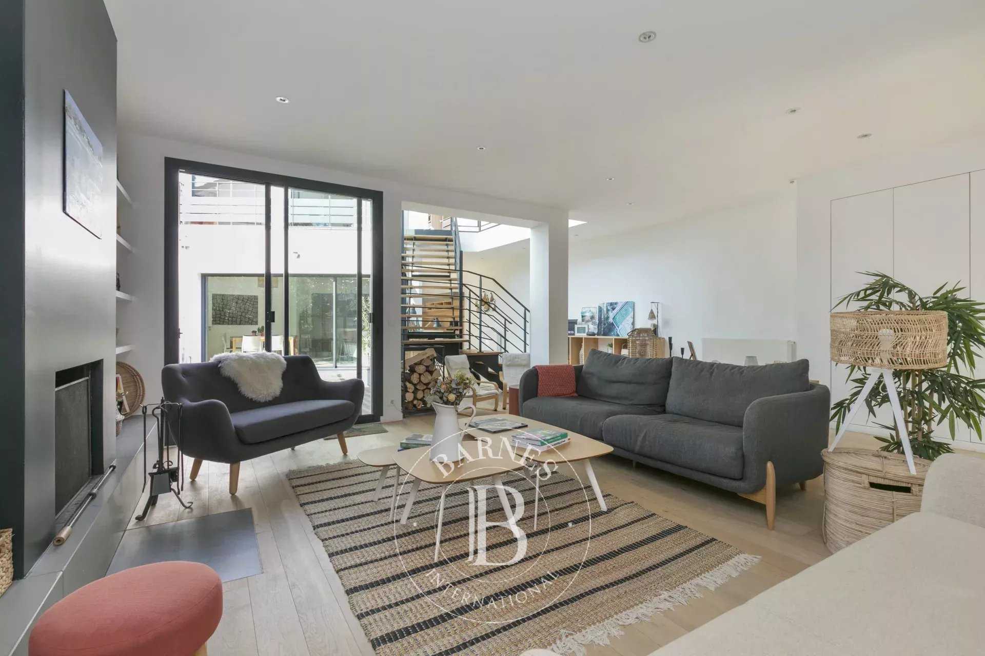 Casa Rueil-Malmaison  -  ref 83575403 (picture 3)