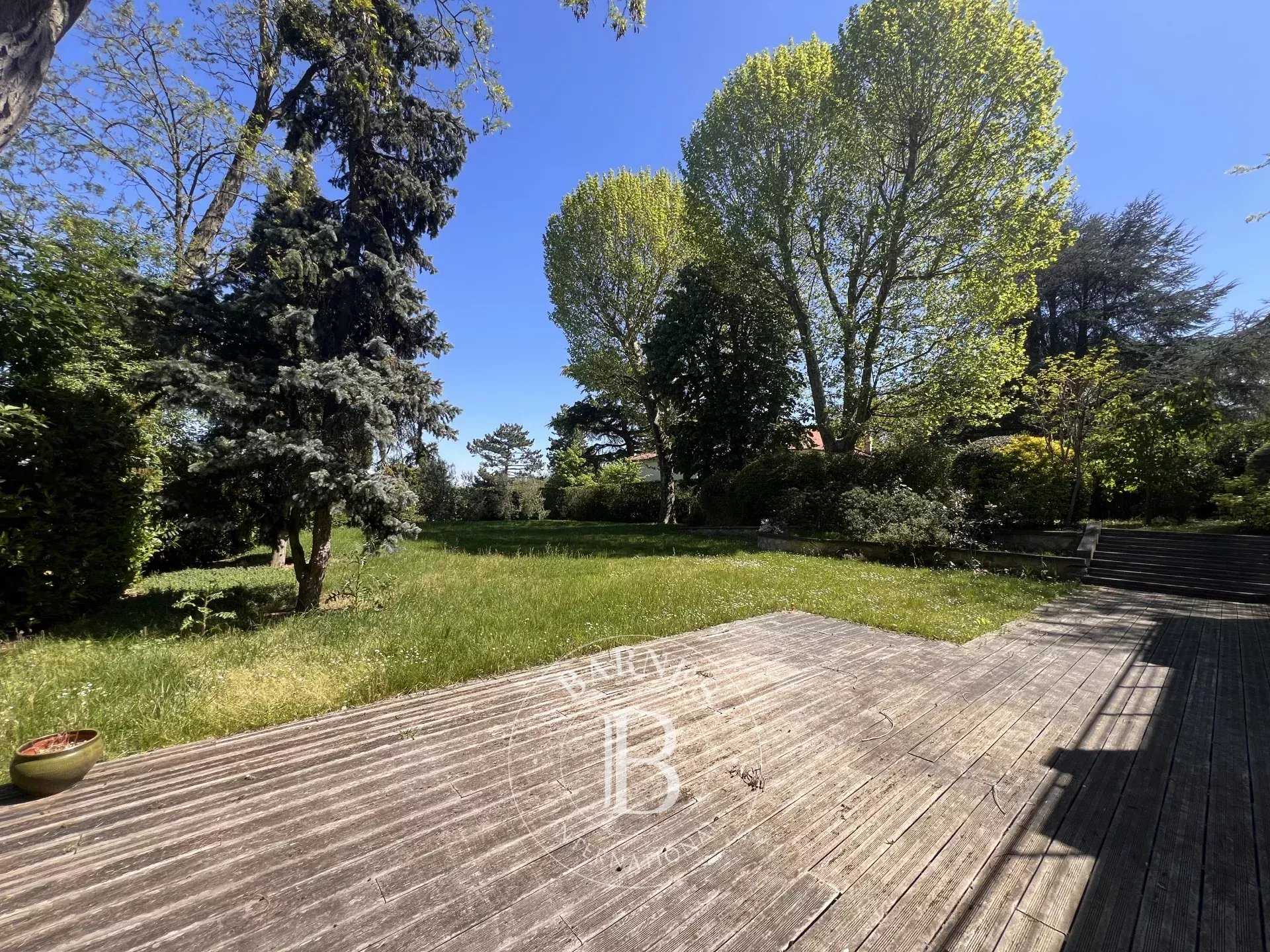 Maison Rueil-Malmaison  -  ref 84561725 (picture 1)