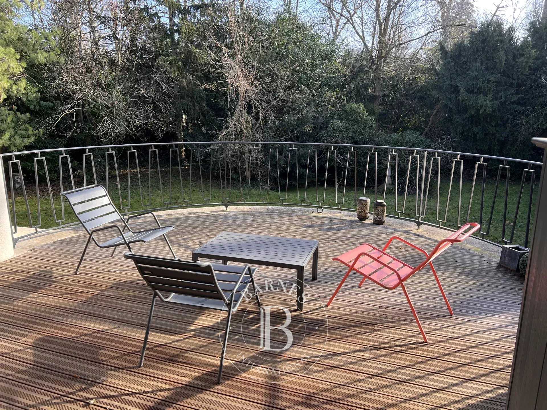 Maison Rueil-Malmaison  -  ref 85297467 (picture 1)